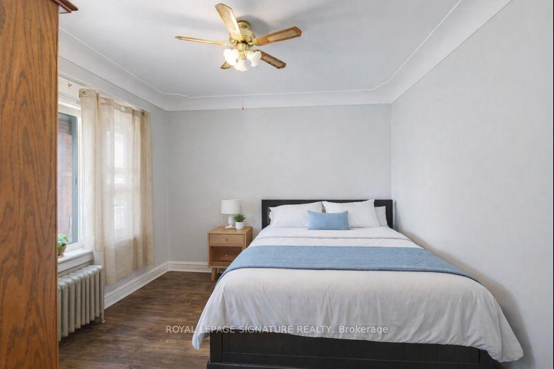 Photo 13 of 74 Kenilworth Avenue S, Hamilton, Delta — HOMEH