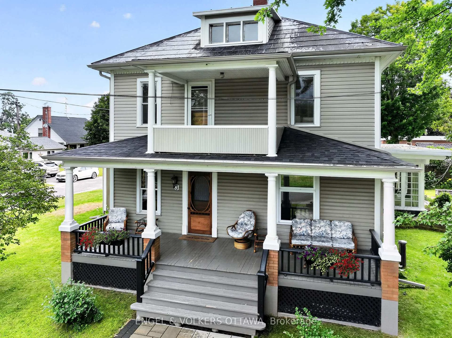 Photo 4 of 3 St Mary's Street, Rideau Lakes, Rideau Lakes (Bastard) Twp — HOMEH