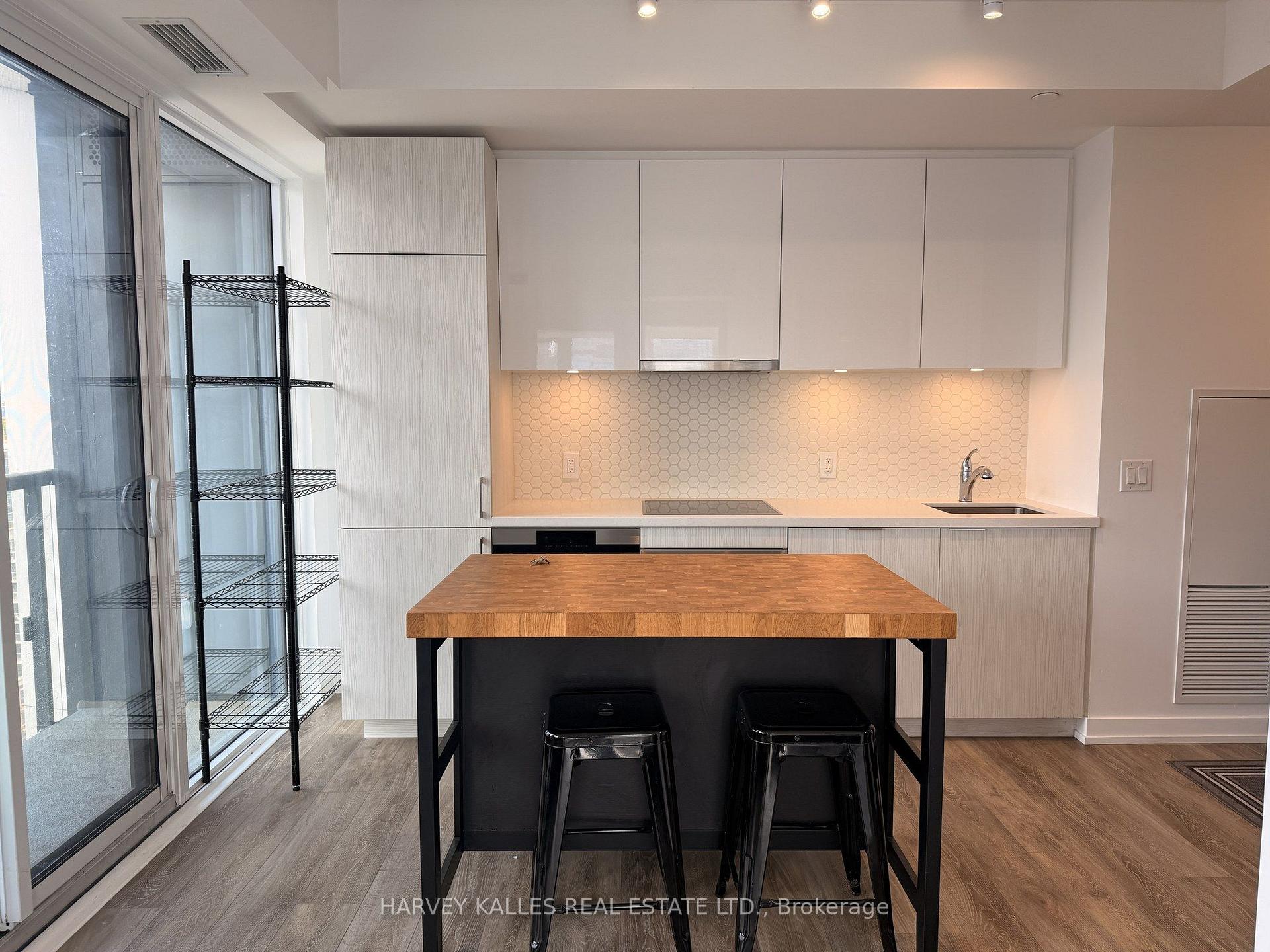 Photo 2 of Unit 1704, 158 Front Street E, Toronto, Moss Park — HOMEH