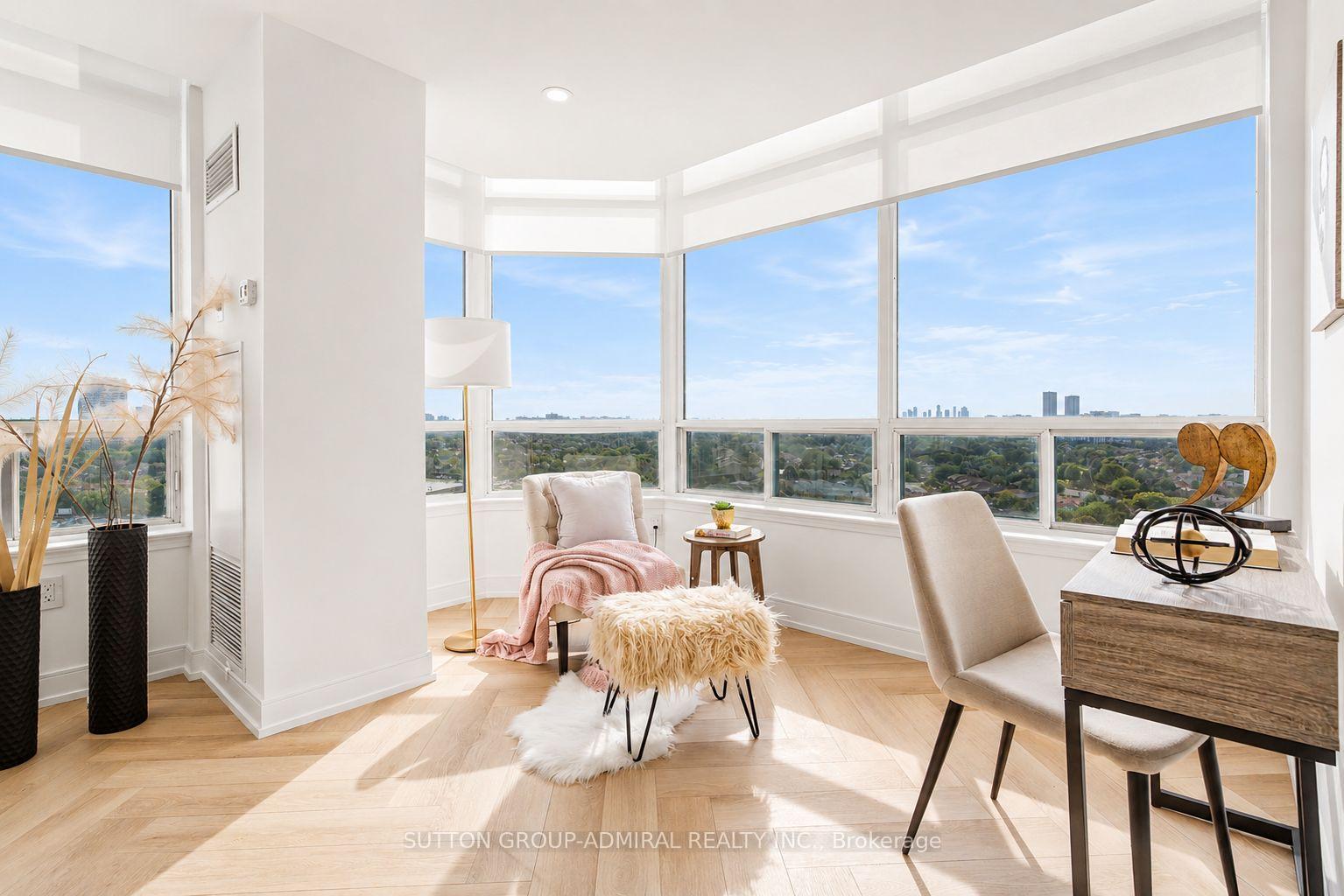 Photo 7 of 7250 Yonge Street, Vaughan, Crestwood-Springfarm-Yorkhill — HOMEH
