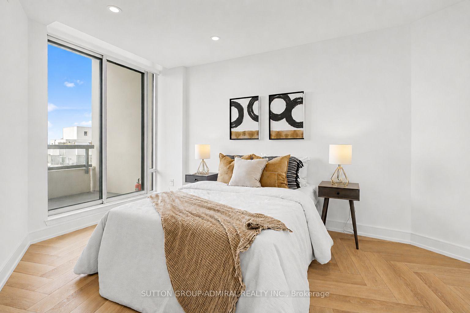 Photo 18 of 7250 Yonge Street, Vaughan, Crestwood-Springfarm-Yorkhill — HOMEH
