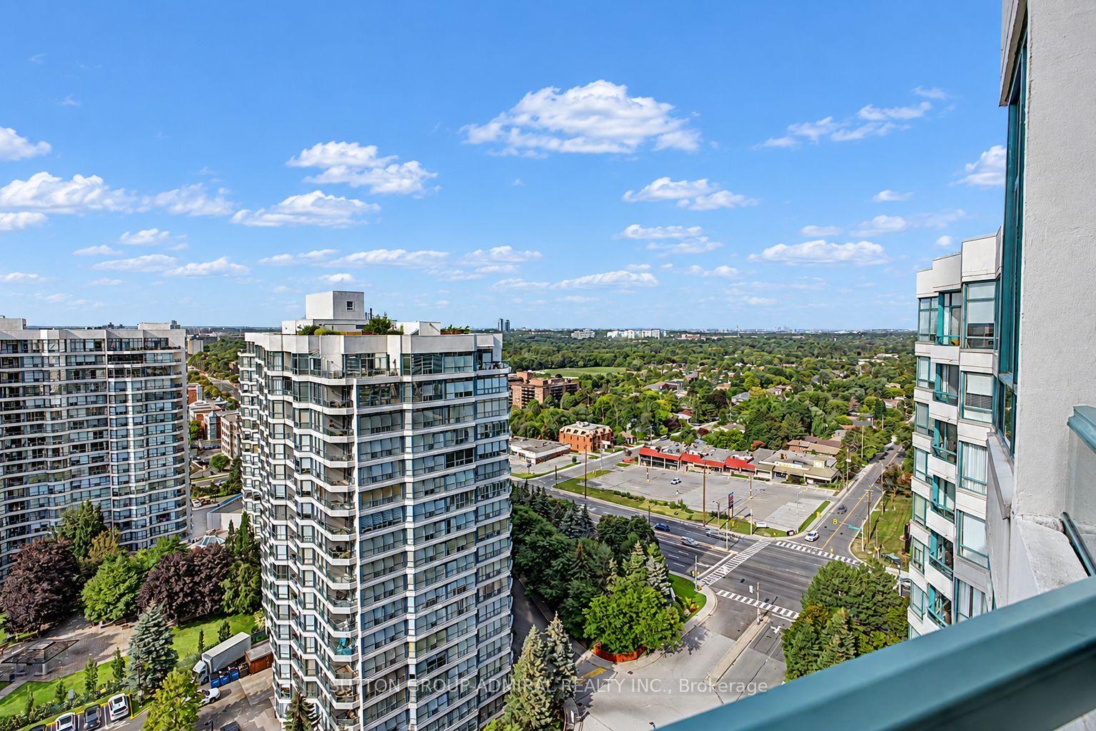 Photo 24 of 7250 Yonge Street, Vaughan, Crestwood-Springfarm-Yorkhill — HOMEH