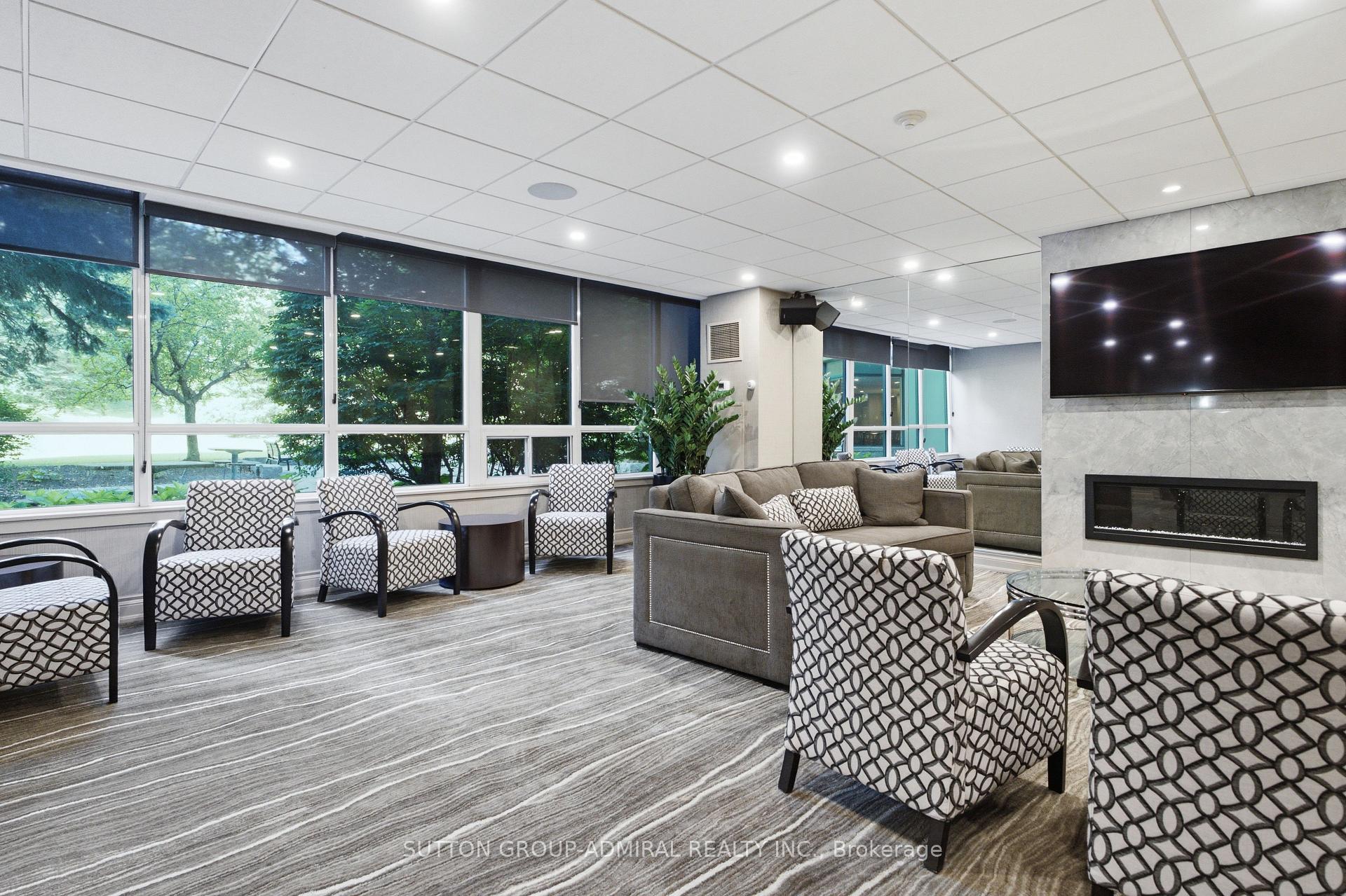 Photo 29 of 7250 Yonge Street, Vaughan, Crestwood-Springfarm-Yorkhill — HOMEH