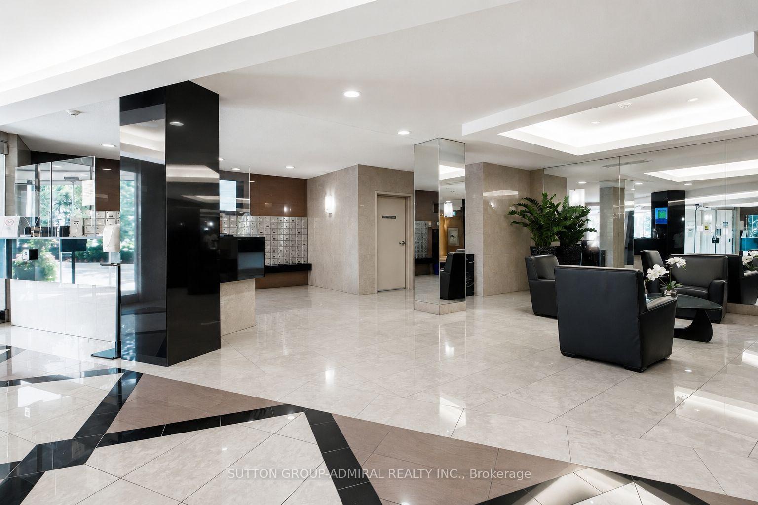 Photo 30 of 7250 Yonge Street, Vaughan, Crestwood-Springfarm-Yorkhill — HOMEH
