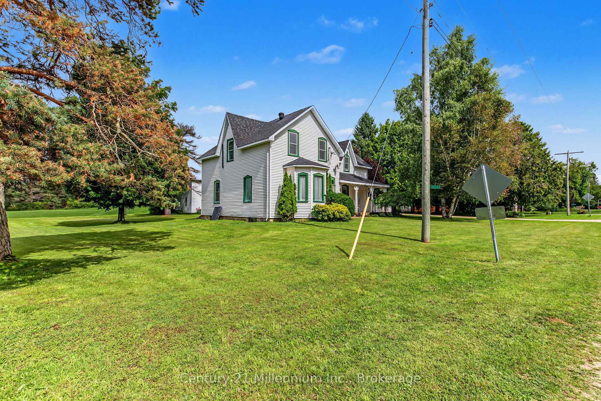 Photo 4 of 580283 Sideroad 60, Chatsworth — HOMEH