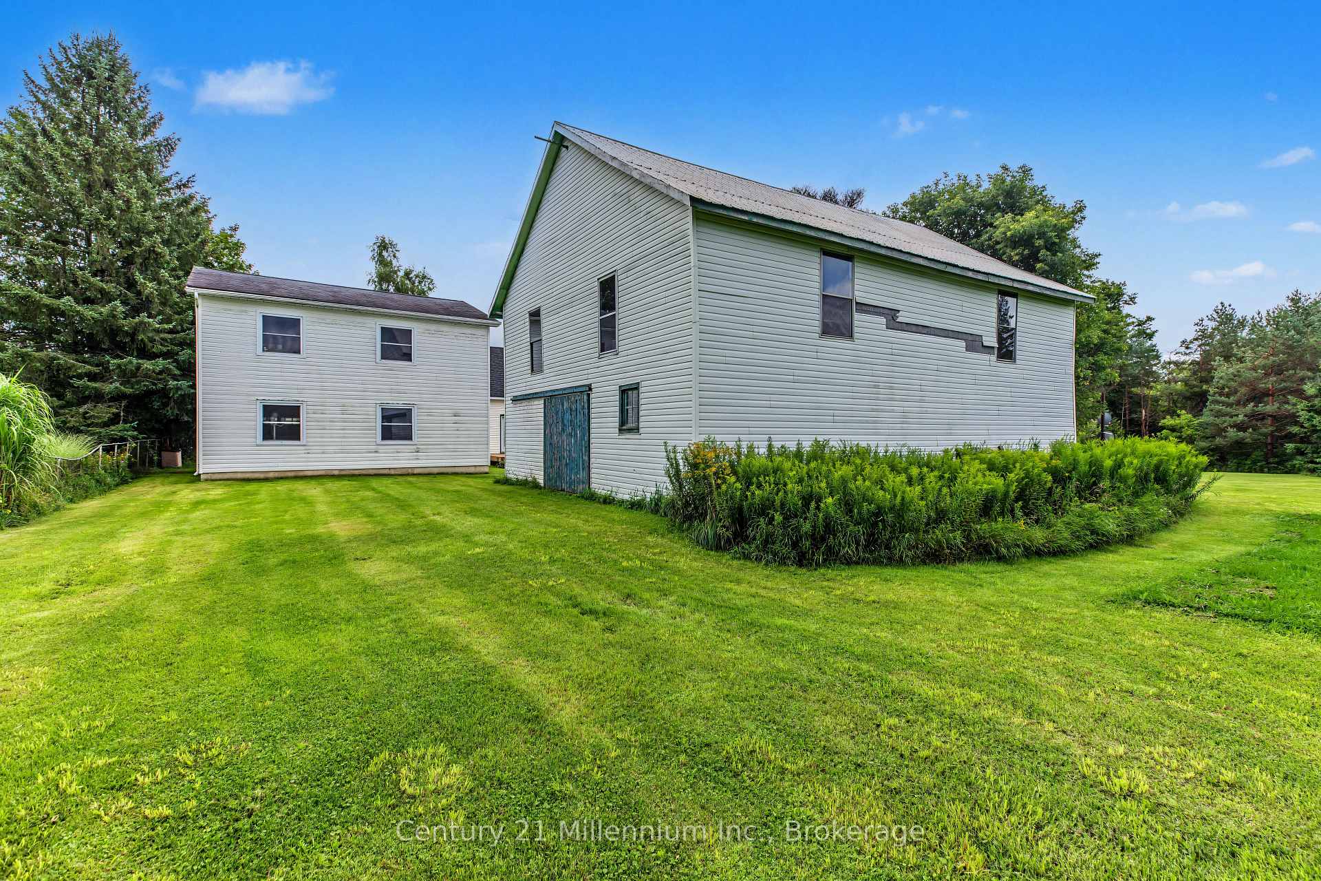 Photo 11 of 580283 Sideroad 60, Chatsworth — HOMEH