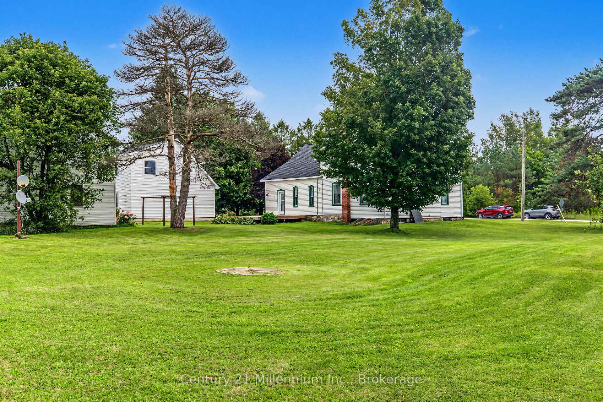 Photo 12 of 580283 Sideroad 60, Chatsworth — HOMEH