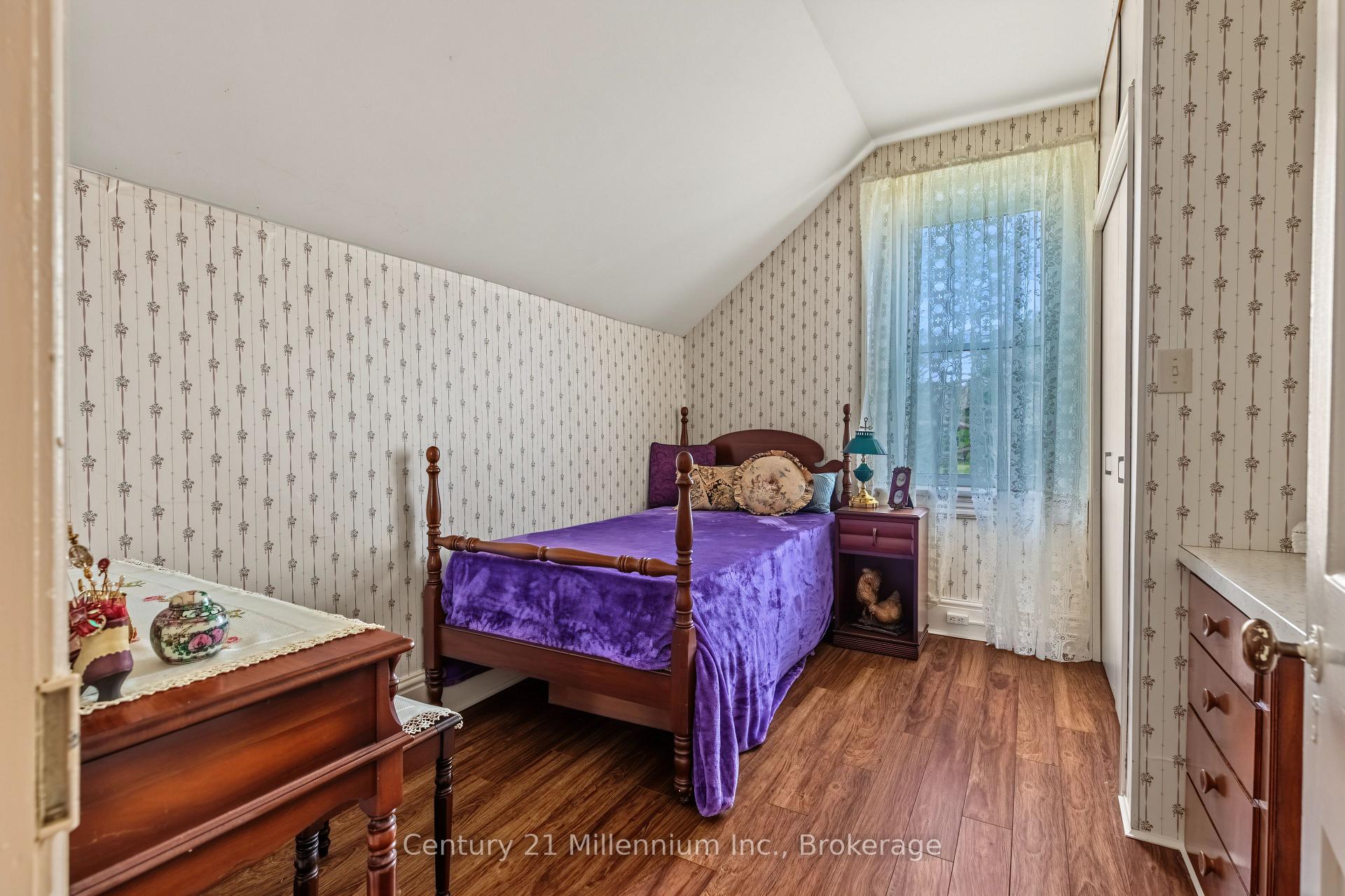 Photo 38 of 580283 Sideroad 60, Chatsworth — HOMEH