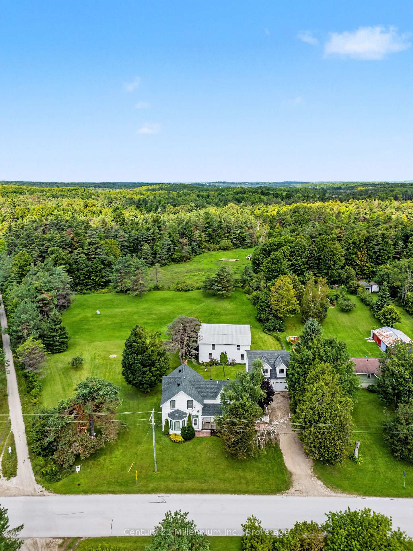 Photo 48 of 580283 Sideroad 60, Chatsworth — HOMEH