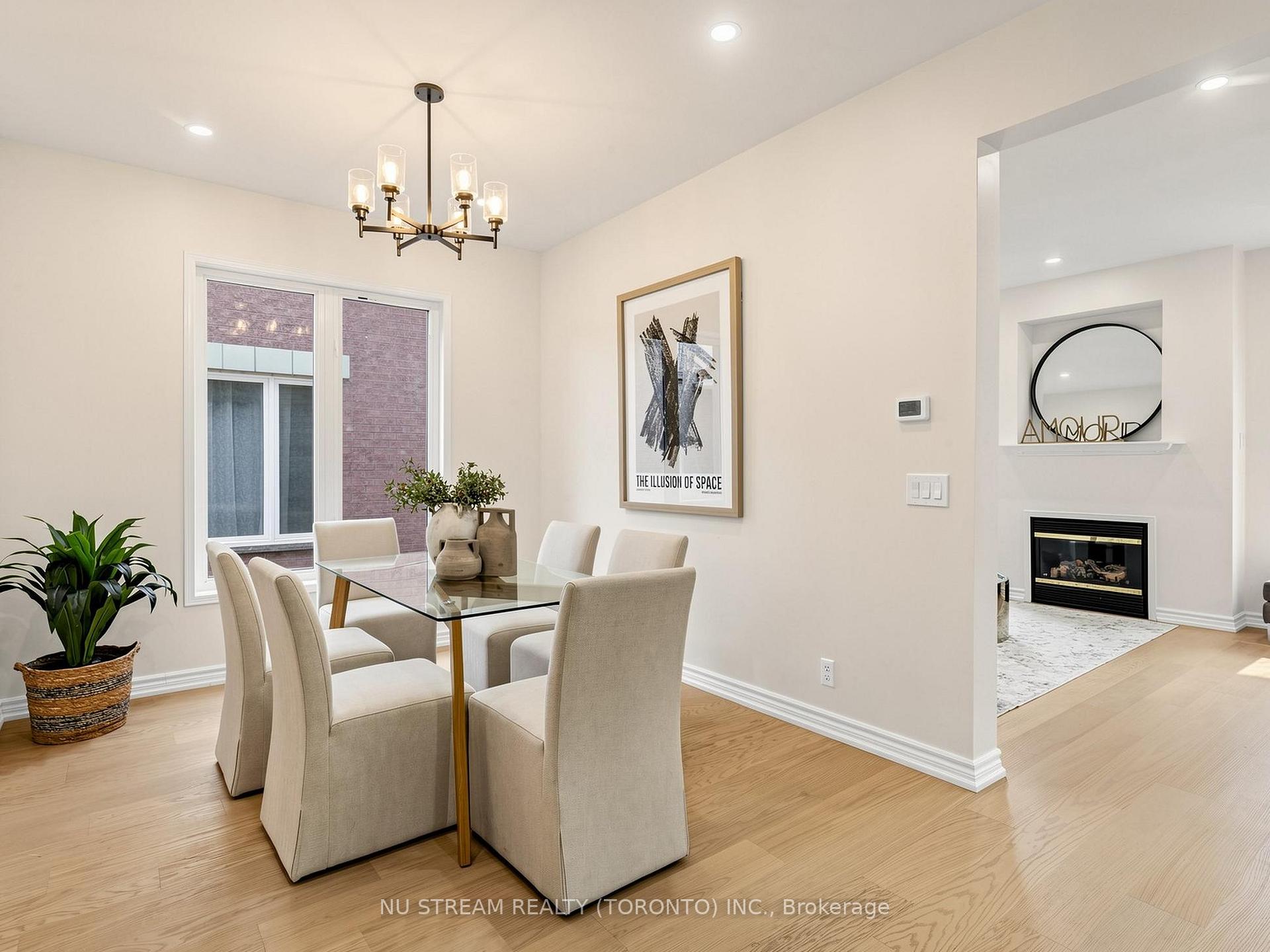 Photo 13 of 157 Bilbrough Street, Aurora, Bayview Northeast — HOMEH