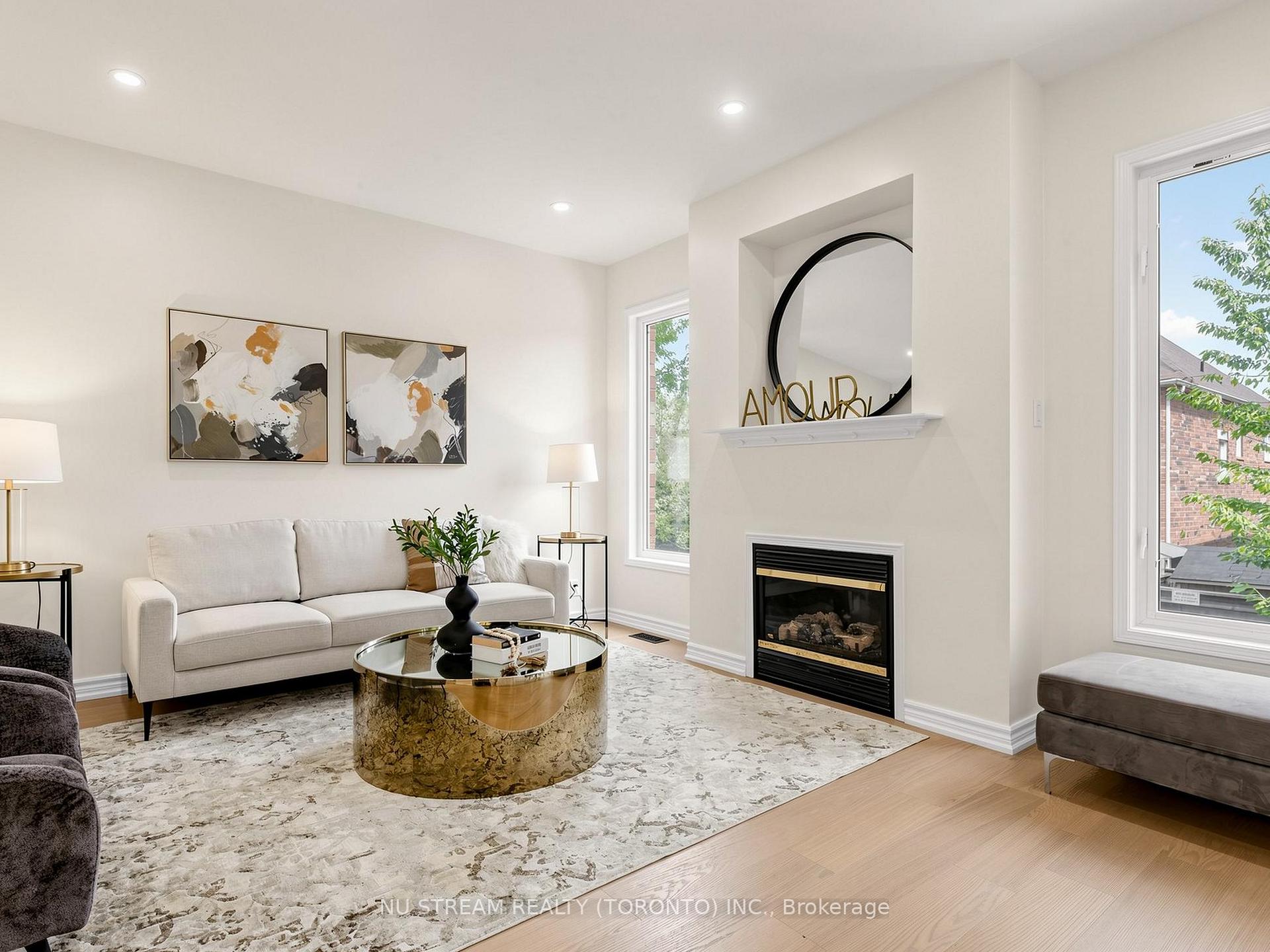 Photo 14 of 157 Bilbrough Street, Aurora, Bayview Northeast — HOMEH
