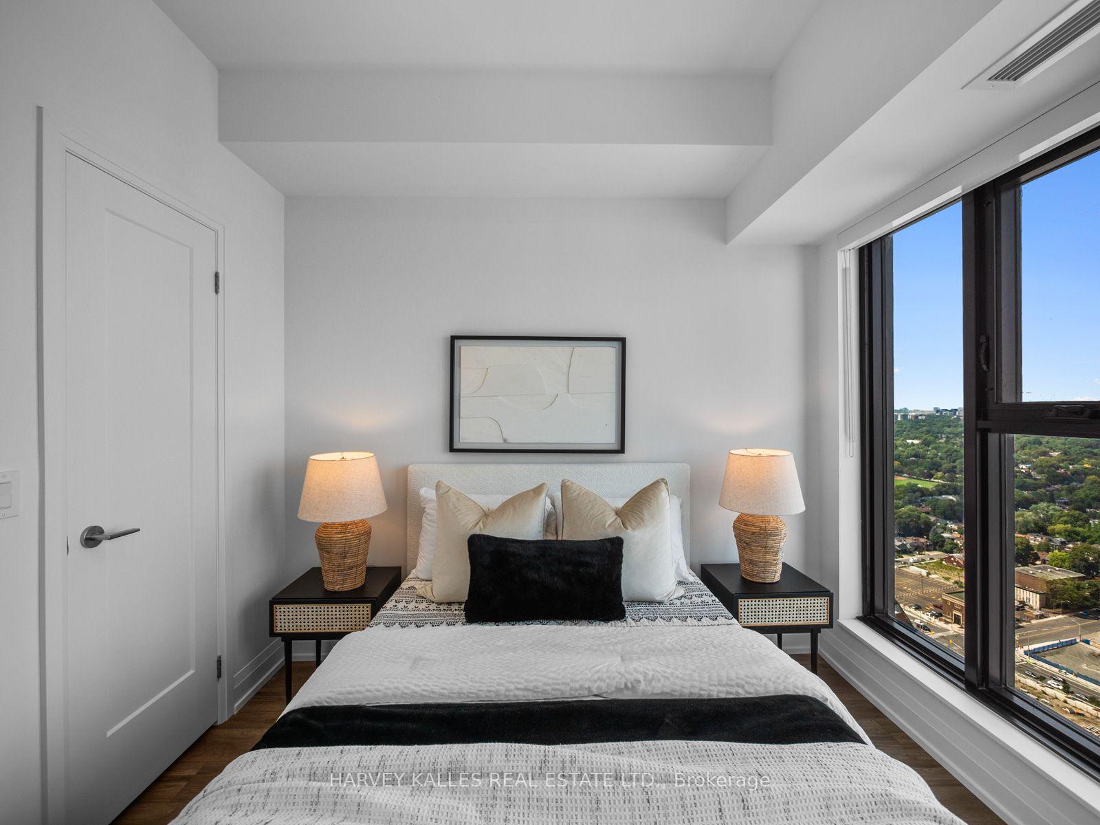 Photo 6 of Unit 3609, 20 Soudan Avenue, Toronto, Mount Pleasant West — HOMEH