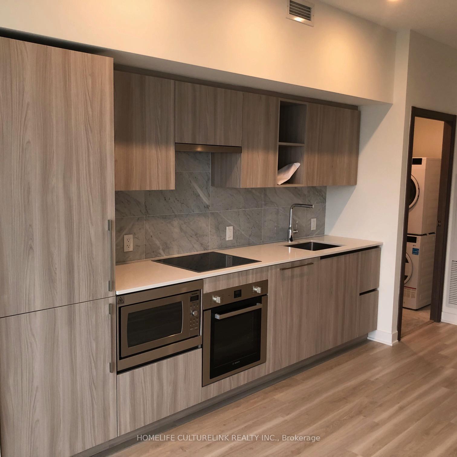 Photo 5 of Unit 3302, 19 Bathurst Street, Toronto, Waterfront Communities — HOMEH