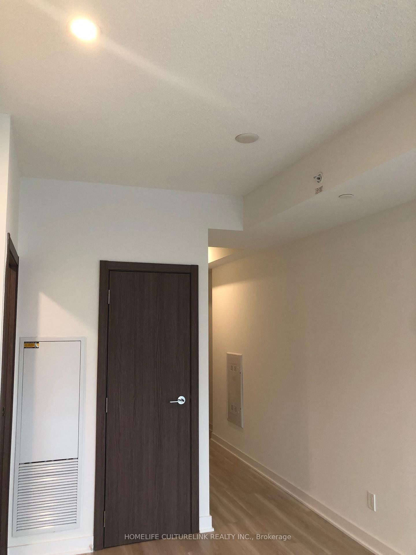 Photo 8 of Unit 3302, 19 Bathurst Street, Toronto, Waterfront Communities — HOMEH
