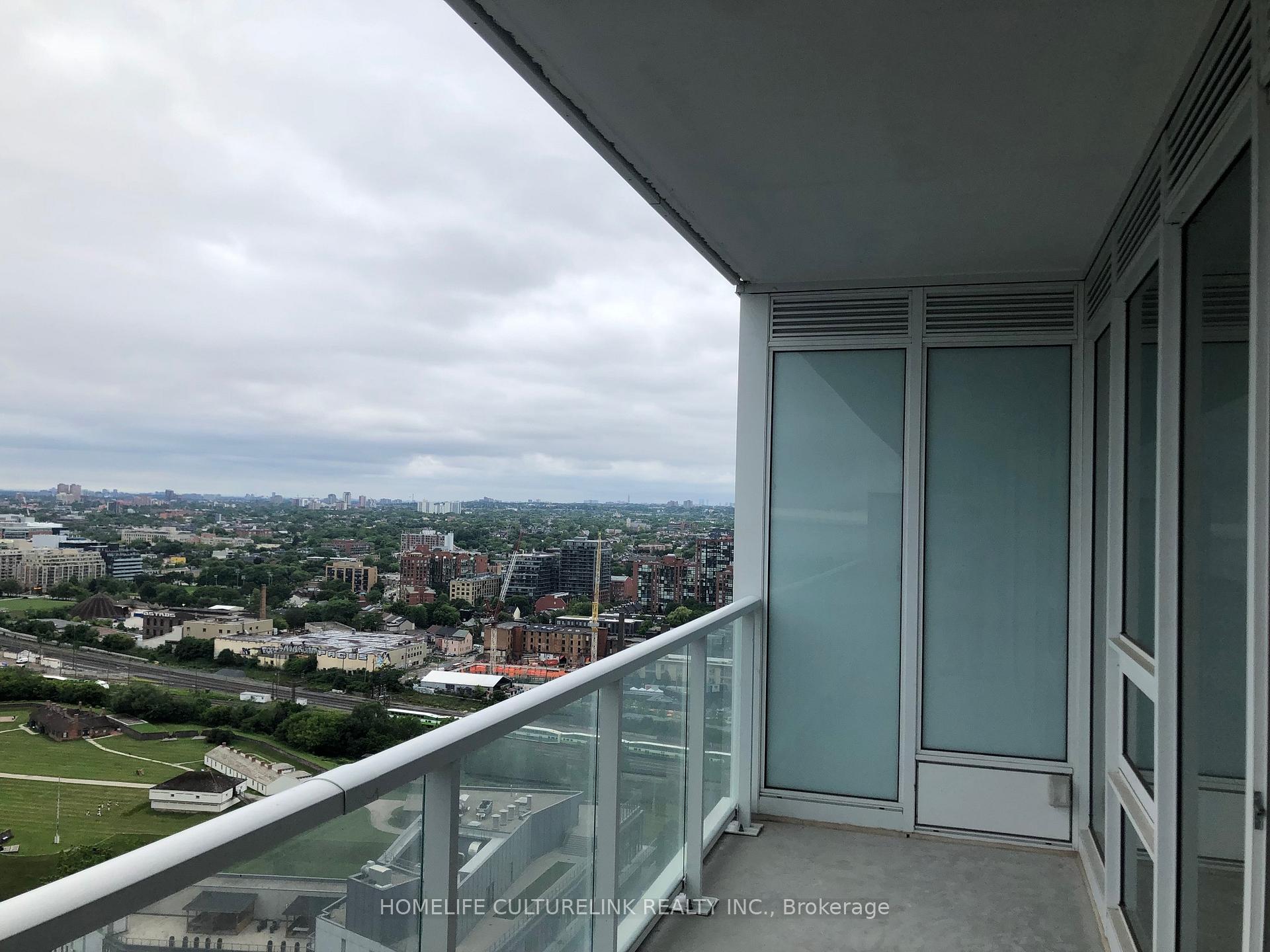 Photo 12 of Unit 3302, 19 Bathurst Street, Toronto, Waterfront Communities — HOMEH