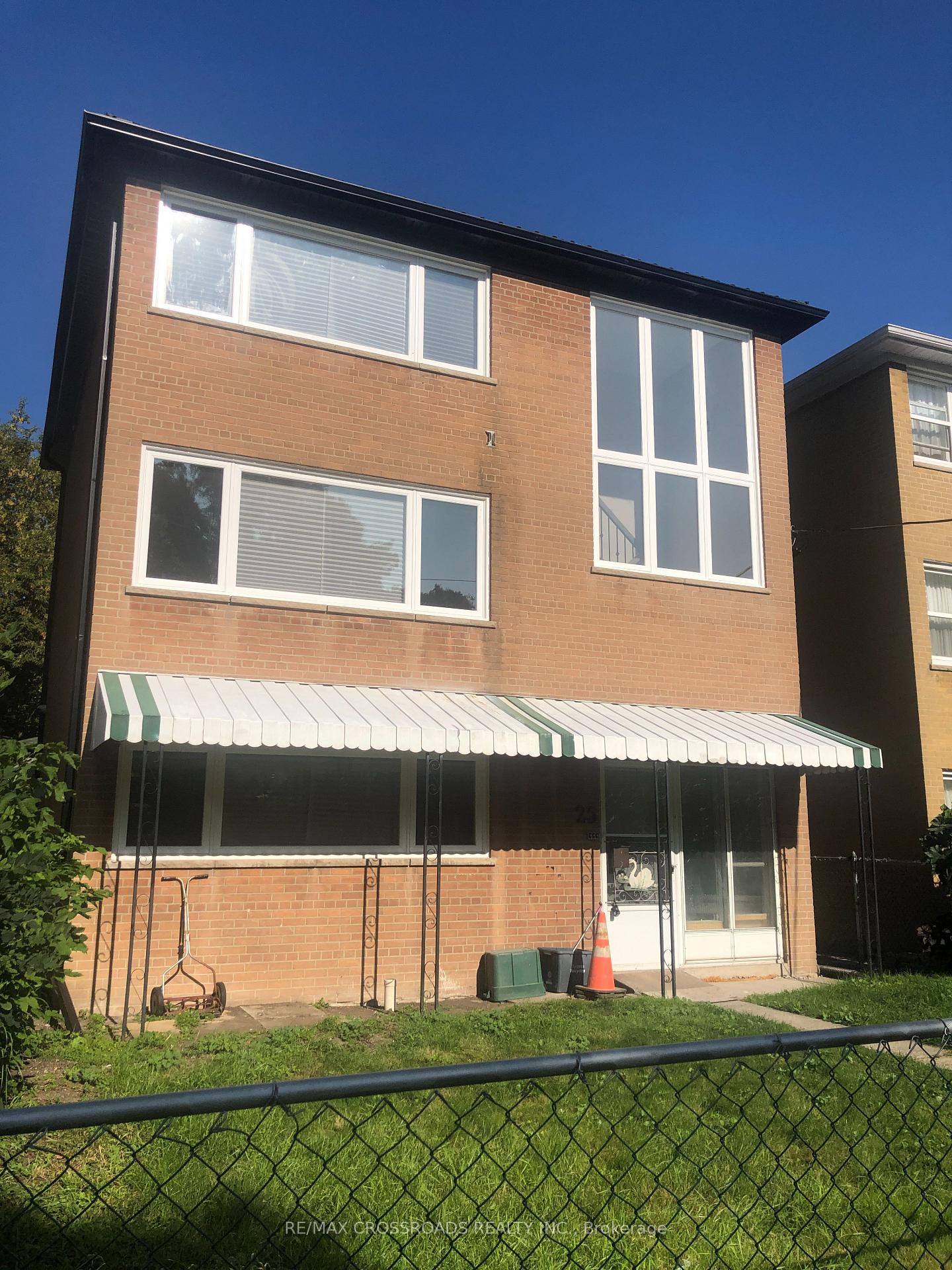 Photo 1 of Unit 1, 25 Glenside Avenue, Toronto, Greenwood-Coxwell — HOMEH