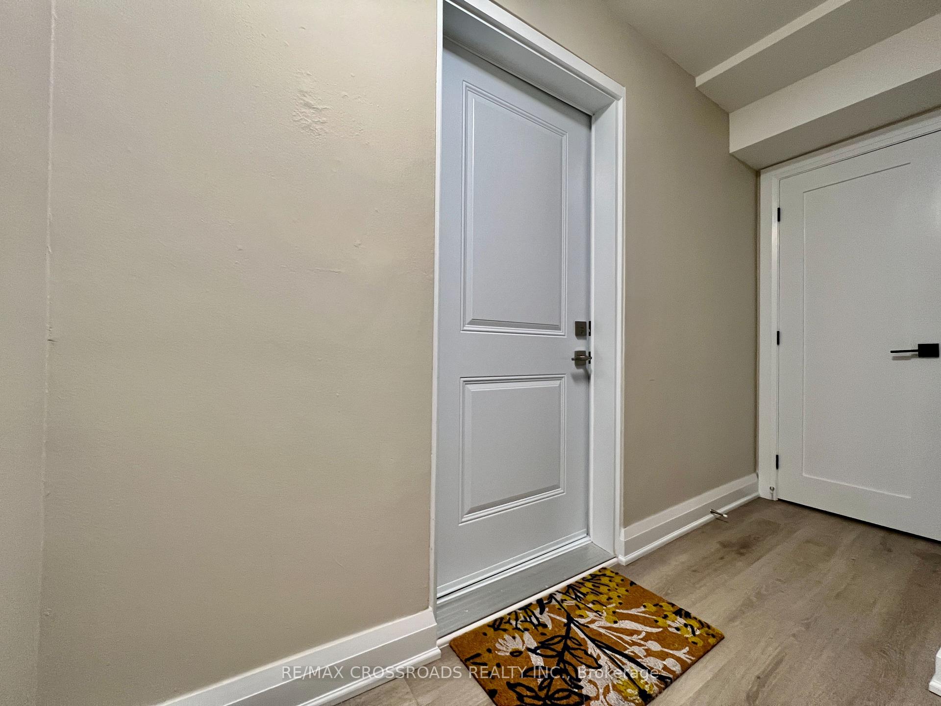Photo 2 of Unit 1, 25 Glenside Avenue, Toronto, Greenwood-Coxwell — HOMEH