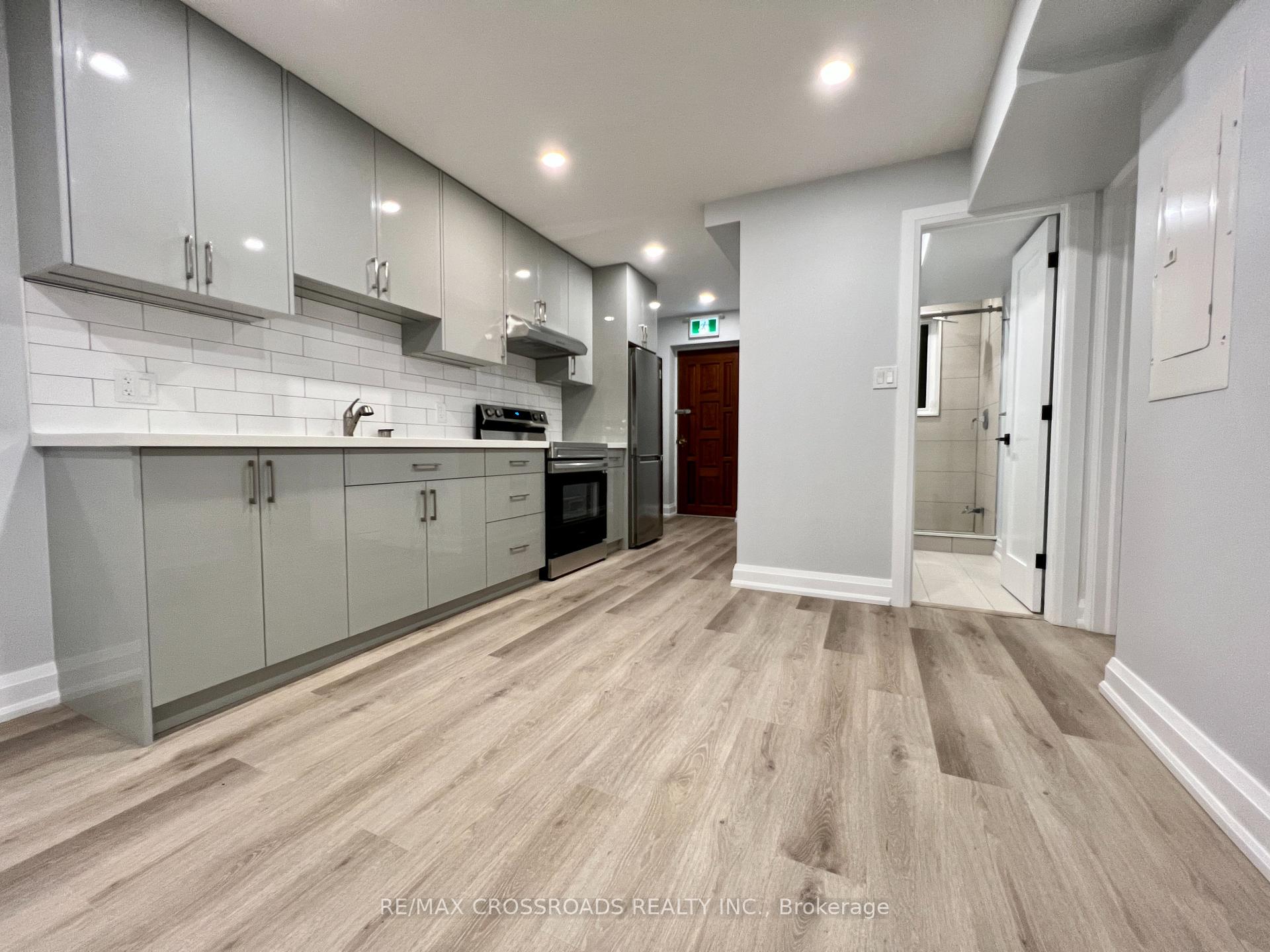 Photo 5 of Unit 1, 25 Glenside Avenue, Toronto, Greenwood-Coxwell — HOMEH