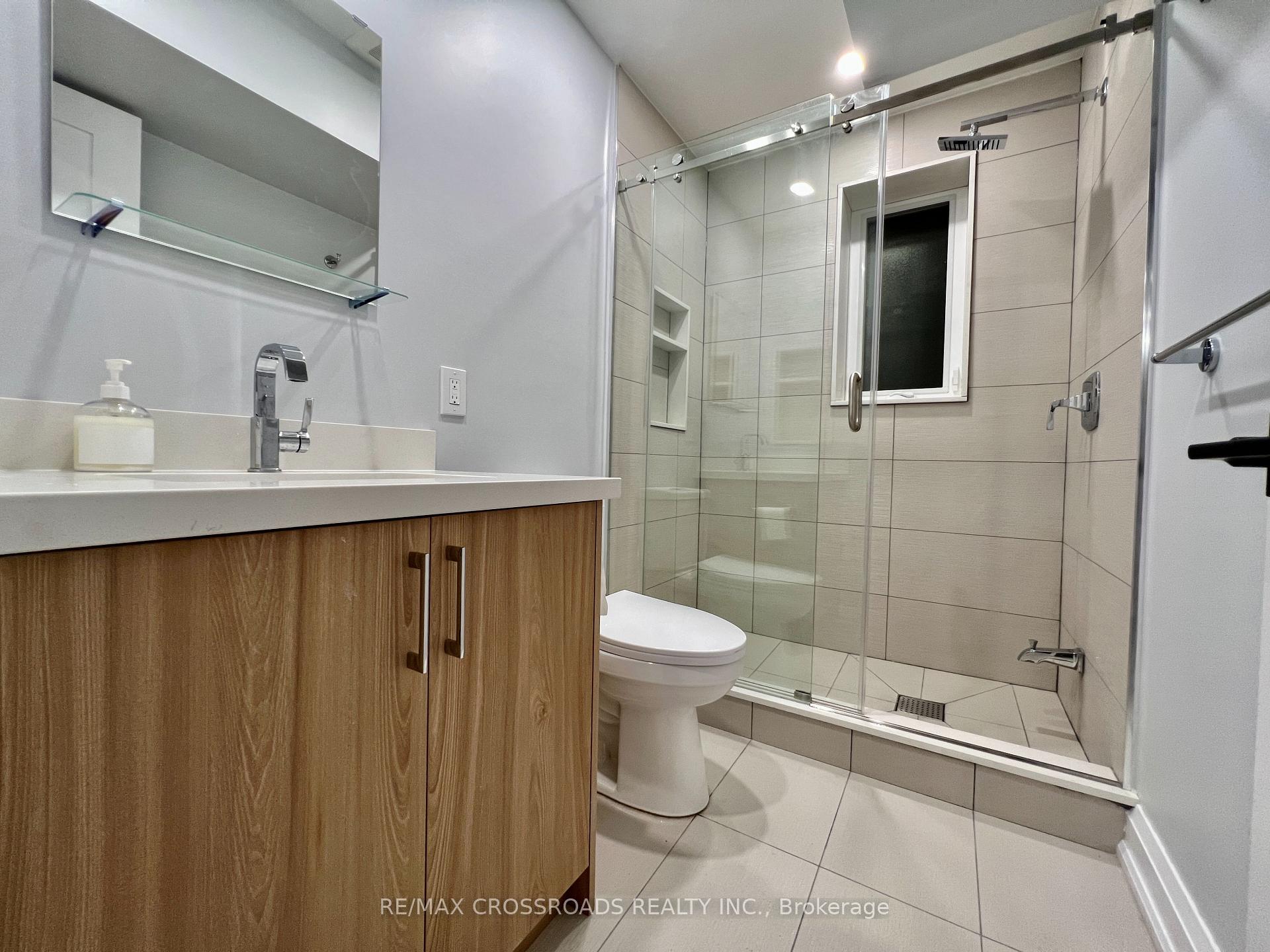 Photo 7 of Unit 1, 25 Glenside Avenue, Toronto, Greenwood-Coxwell — HOMEH