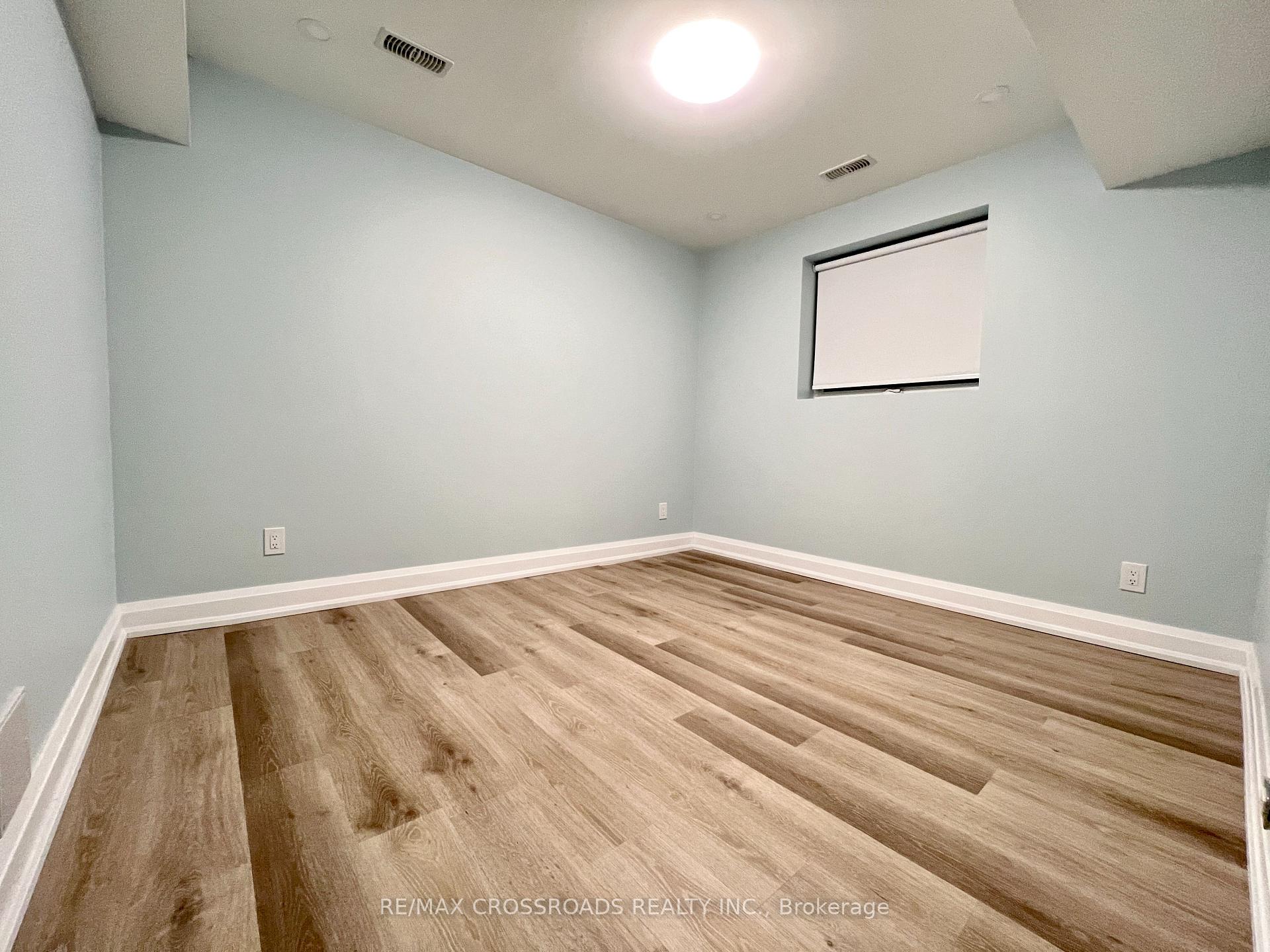 Photo 10 of Unit 1, 25 Glenside Avenue, Toronto, Greenwood-Coxwell — HOMEH
