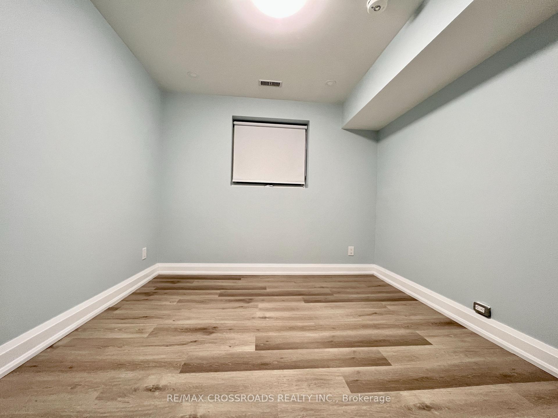 Photo 11 of Unit 1, 25 Glenside Avenue, Toronto, Greenwood-Coxwell — HOMEH