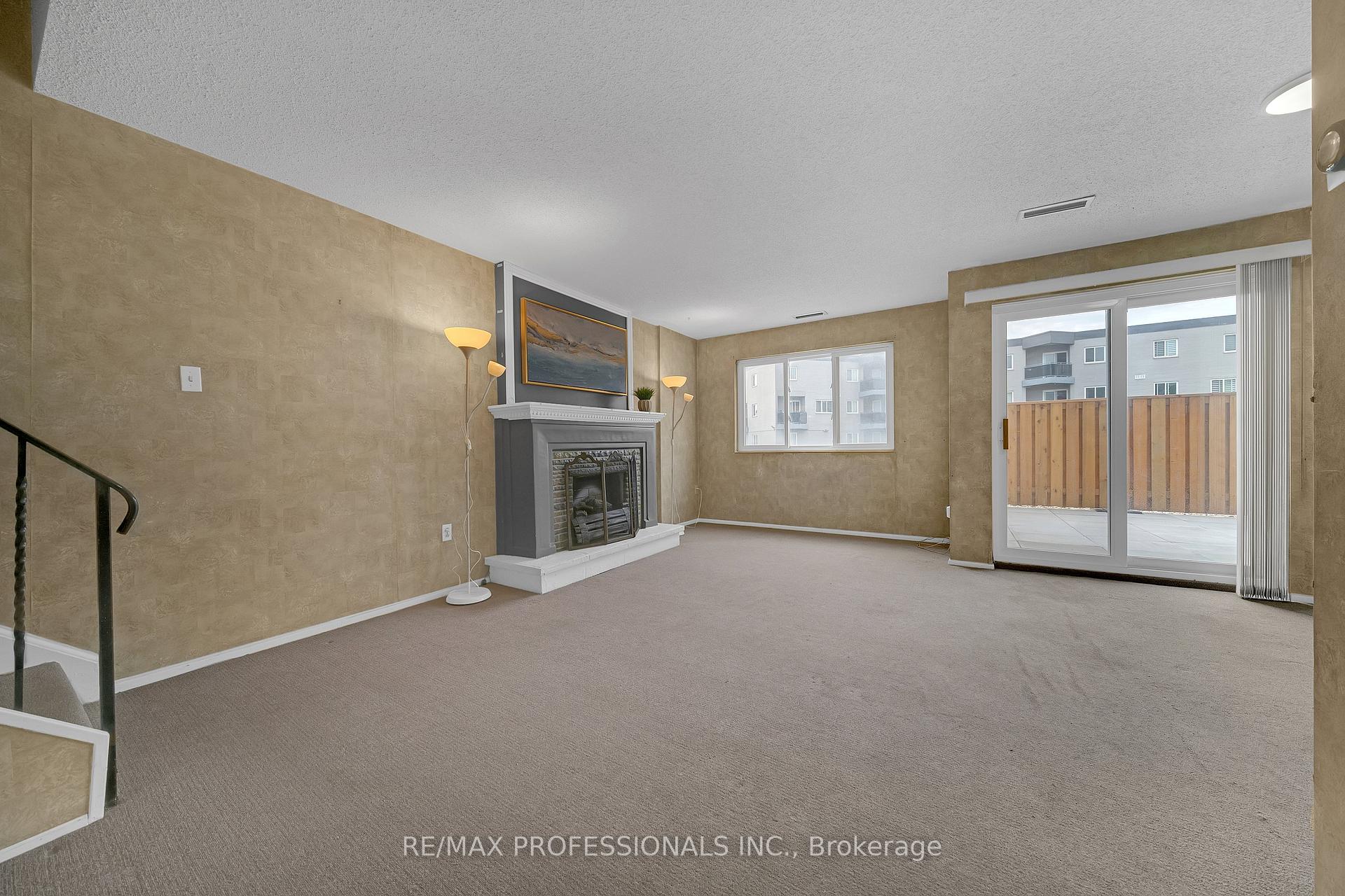 Photo 26 of Unit 116, 2001 Bonnymede Drive, Mississauga, Clarkson — HOMEH