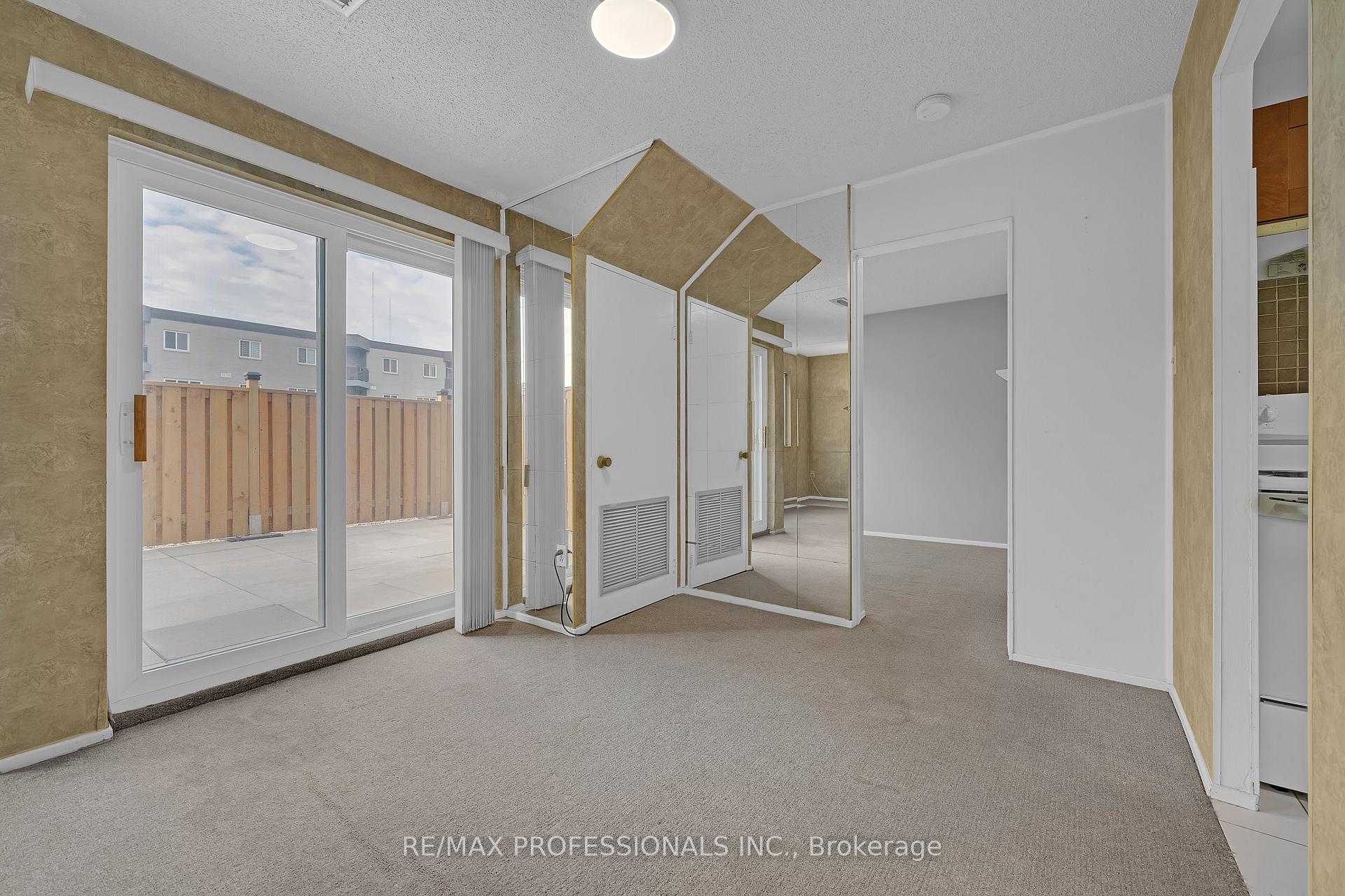 Photo 28 of Unit 116, 2001 Bonnymede Drive, Mississauga, Clarkson — HOMEH