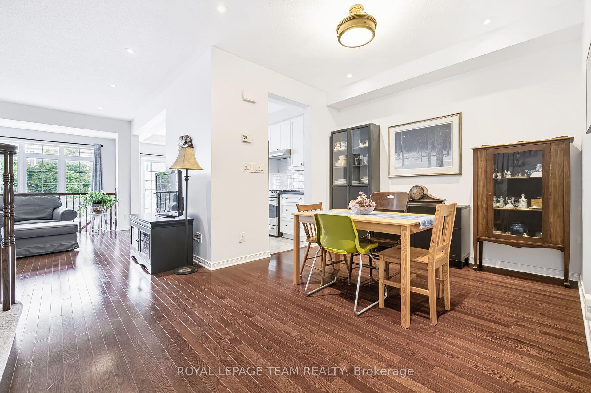 Photo 16 of 490 Dundonald Drive, Ottawa, Barrhaven - Stonebridge — HOMEH