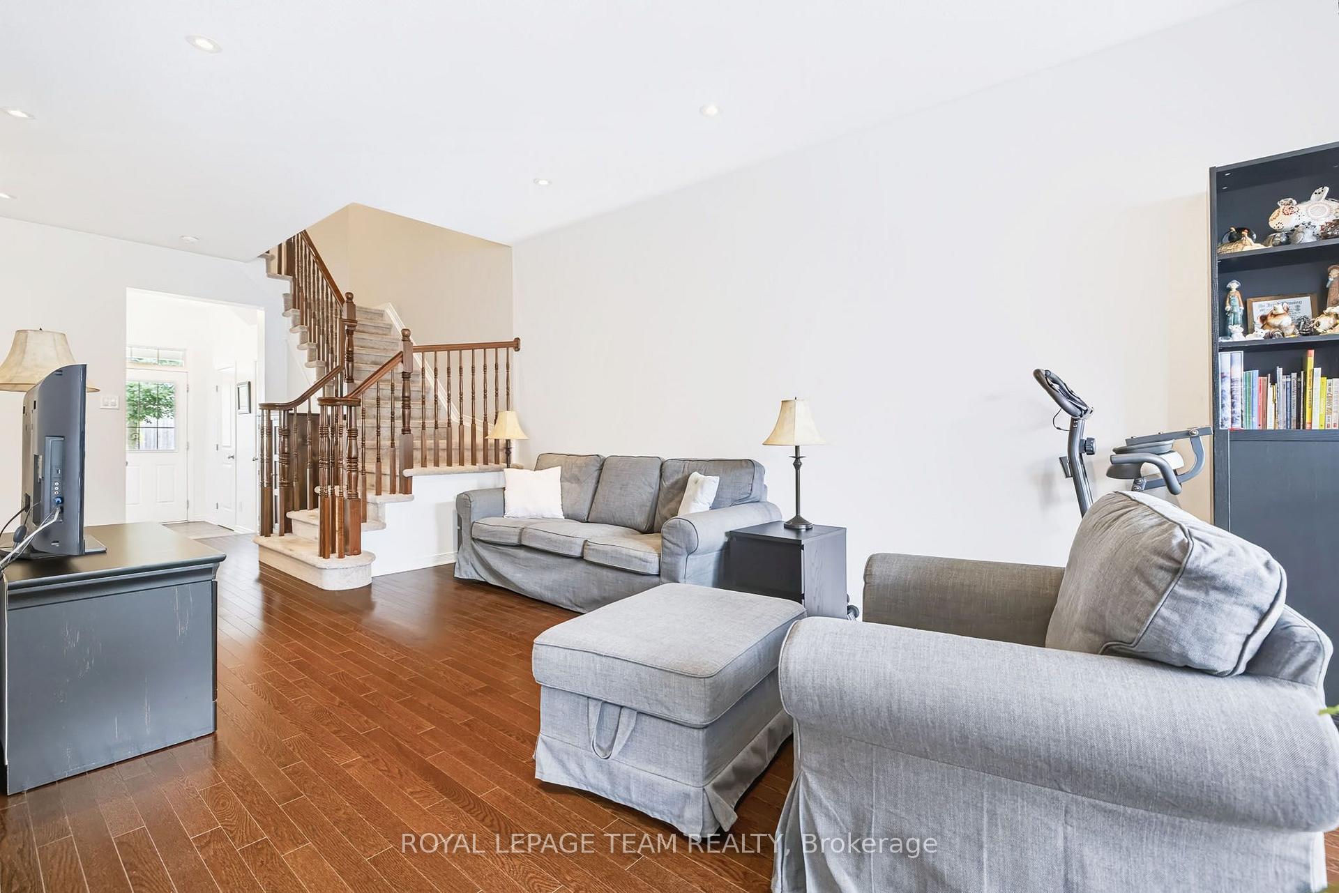 Photo 20 of 490 Dundonald Drive, Ottawa, Barrhaven - Stonebridge — HOMEH
