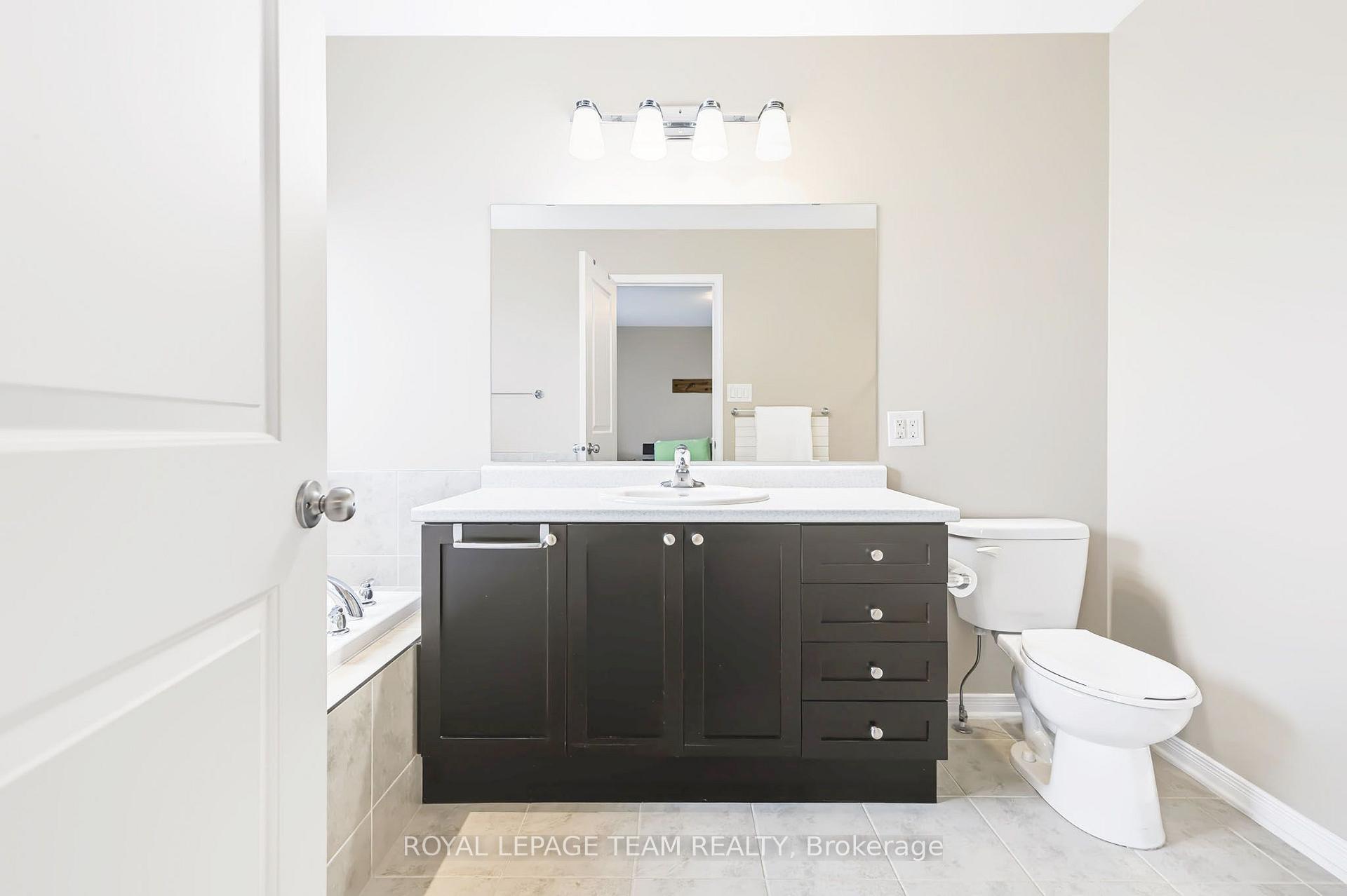 Photo 37 of 490 Dundonald Drive, Ottawa, Barrhaven - Stonebridge — HOMEH
