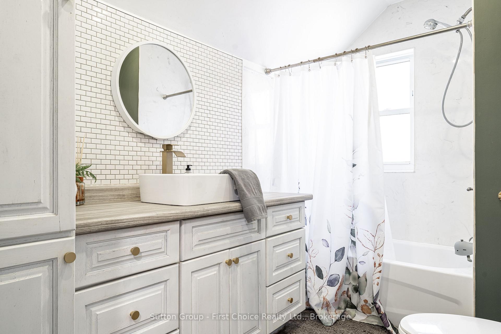 Photo 19 of 152 St Andrew Street, West Perth, Mitchell — HOMEH