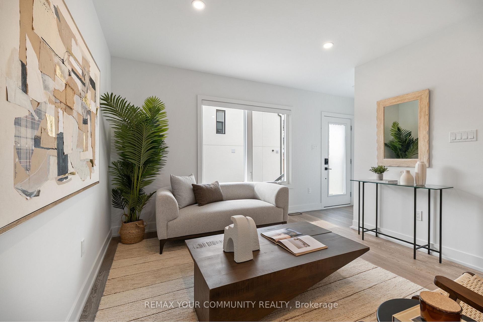 Photo 13 of Unit 2, 34 Poplar Avenue, Etobicoke, Islington-City Centre West — HOMEH
