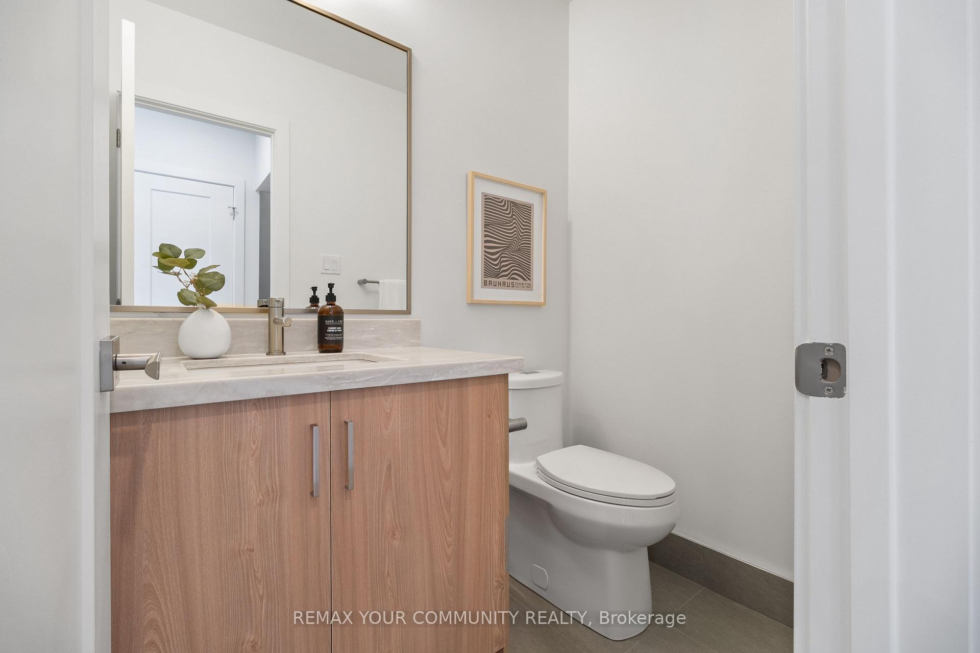 Photo 15 of Unit 2, 34 Poplar Avenue, Etobicoke, Islington-City Centre West — HOMEH