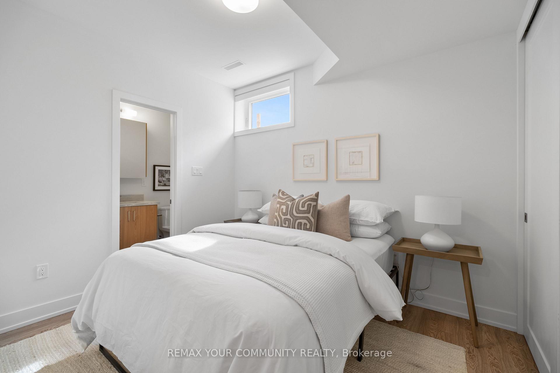 Photo 18 of Unit 2, 34 Poplar Avenue, Etobicoke, Islington-City Centre West — HOMEH