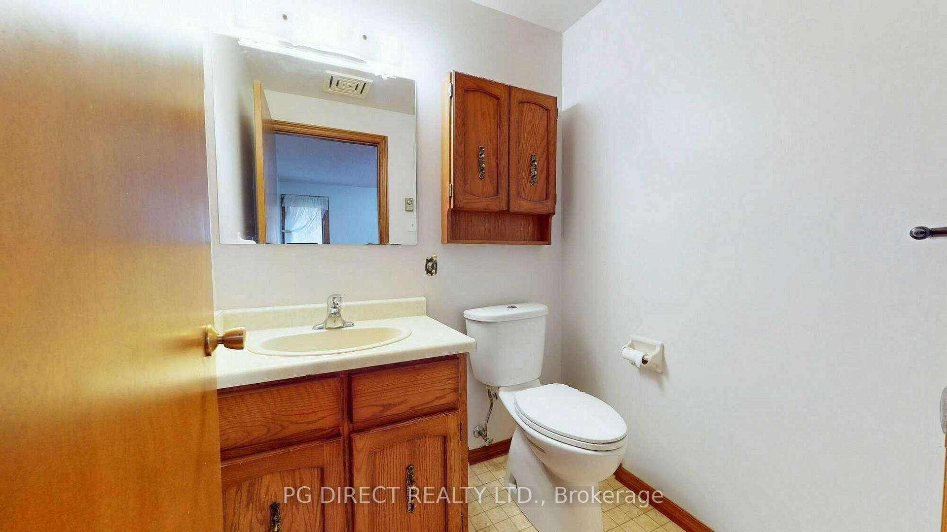 Photo 10 of 100 Fairmeadow Drive, Guelph, Willow West/Sugarbush/West Acres — HOMEH