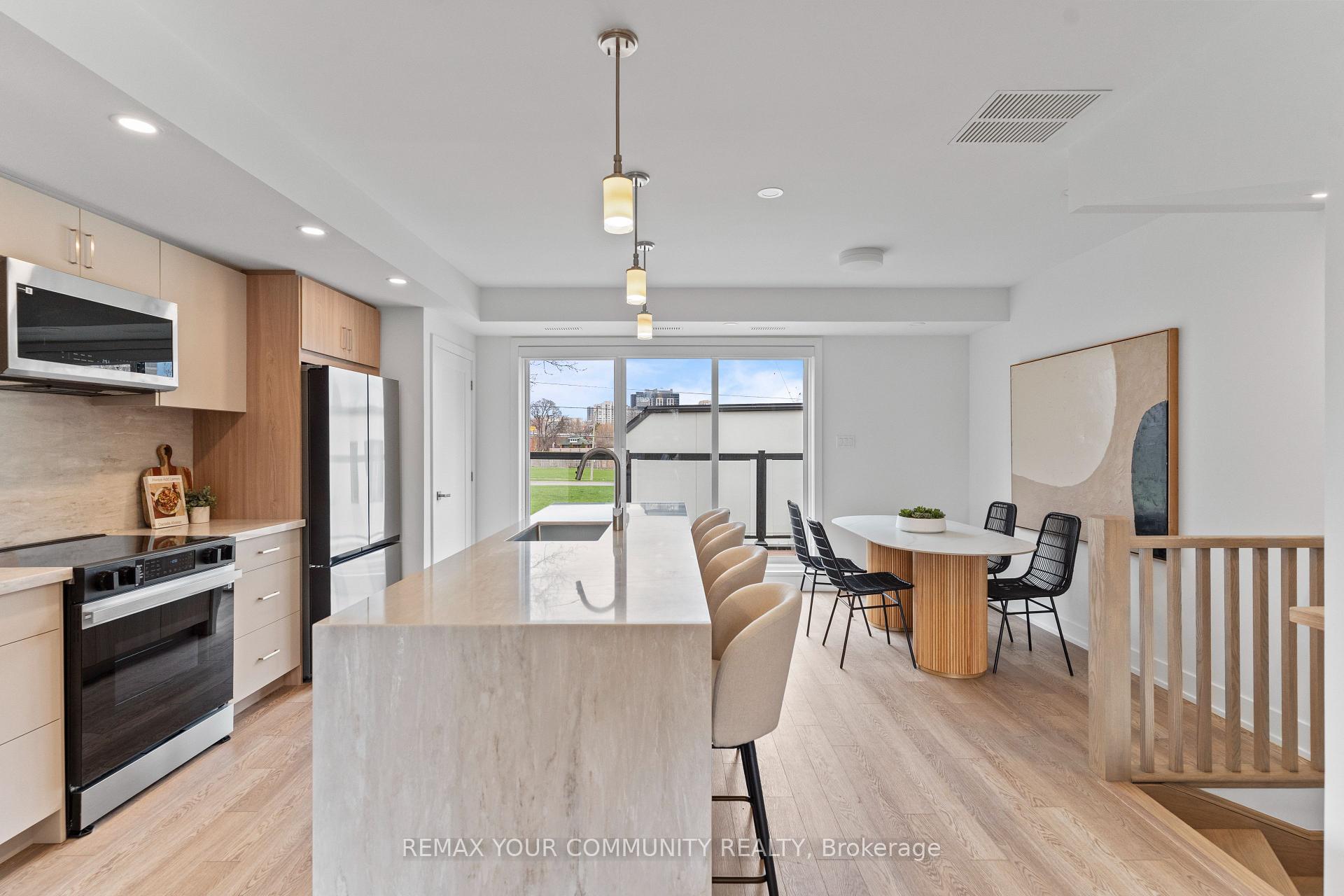 Photo 5 of Unit 3, 15 Acorn Avenue, Etobicoke, Islington-City Centre West — HOMEH