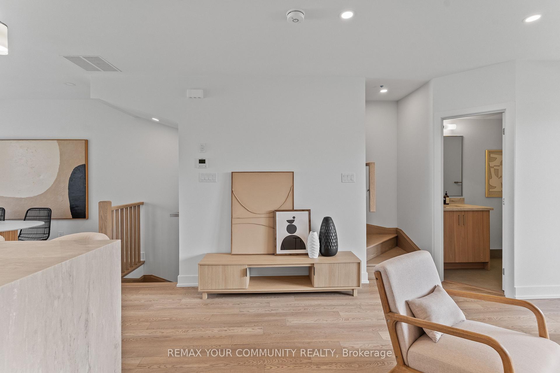 Photo 33 of Unit 3, 15 Acorn Avenue, Etobicoke, Islington-City Centre West — HOMEH