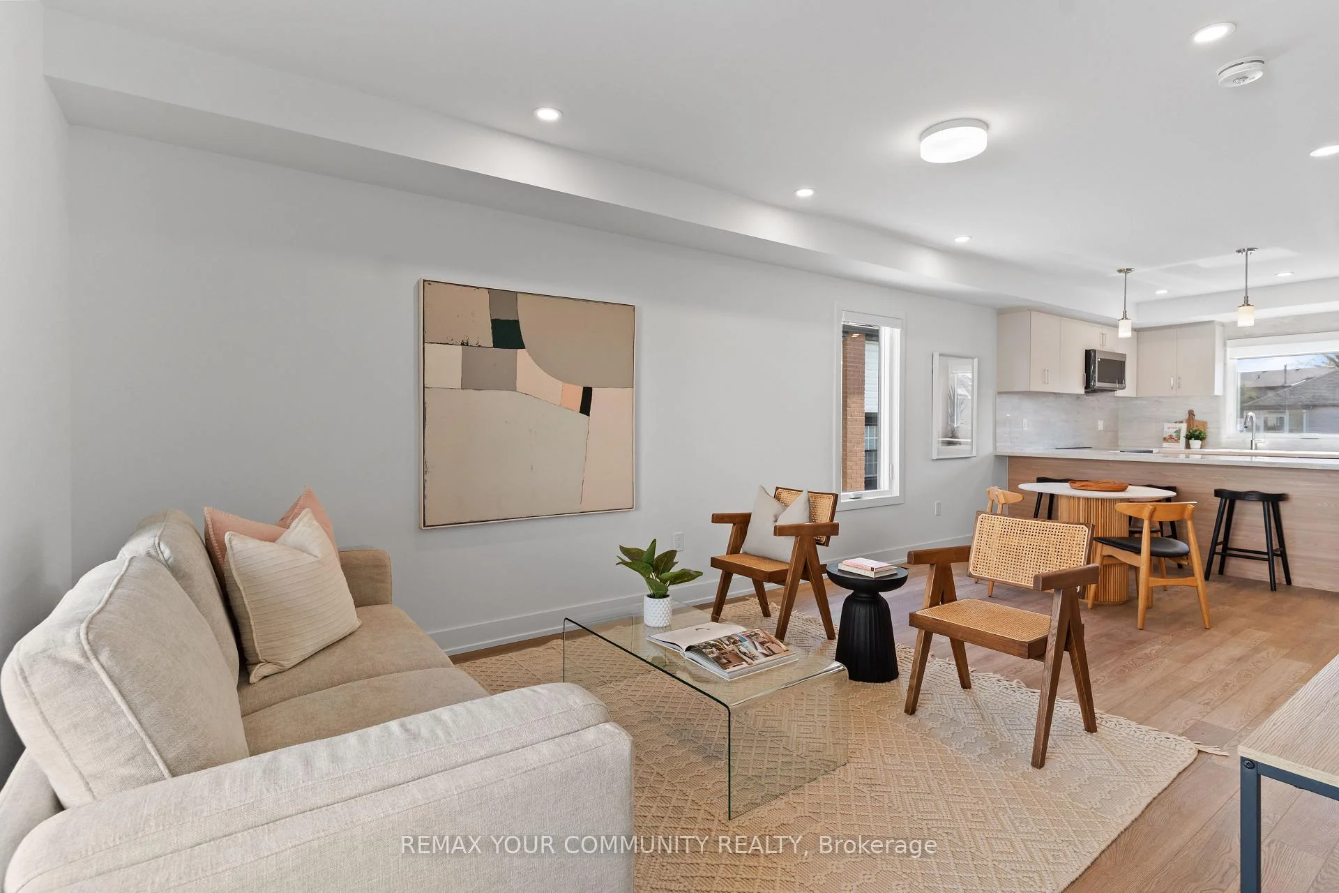 Photo 8 of Unit 3, 15 Acorn Avenue, Etobicoke, Islington-City Centre West — HOMEH