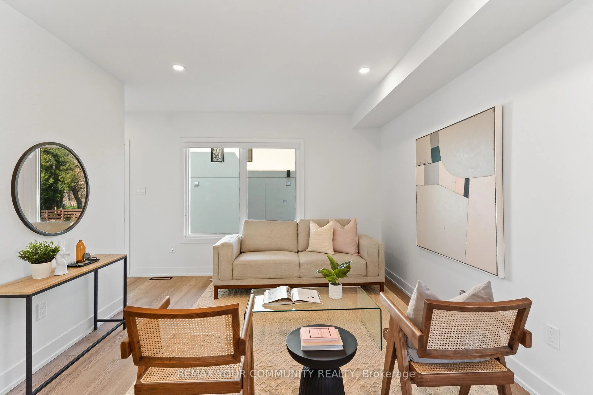 Photo 10 of Unit 3, 15 Acorn Avenue, Etobicoke, Islington-City Centre West — HOMEH