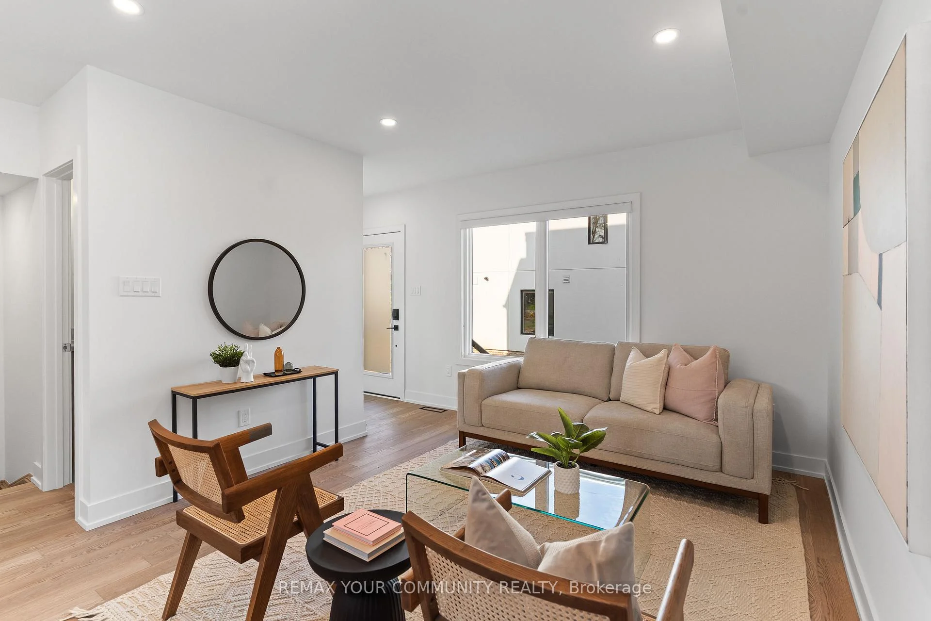Photo 14 of Unit 3, 15 Acorn Avenue, Etobicoke, Islington-City Centre West — HOMEH