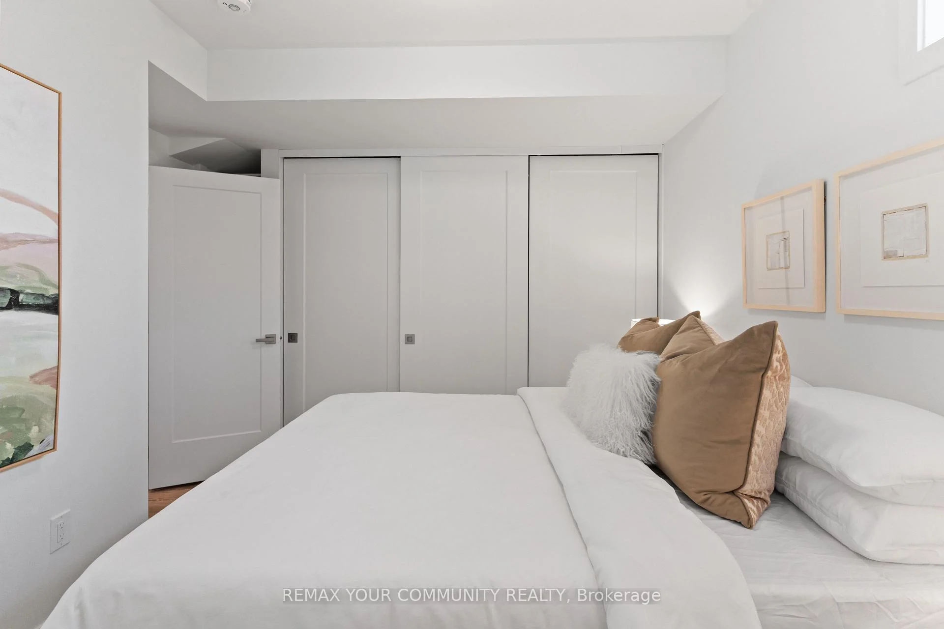 Photo 40 of Unit 3, 15 Acorn Avenue, Etobicoke, Islington-City Centre West — HOMEH
