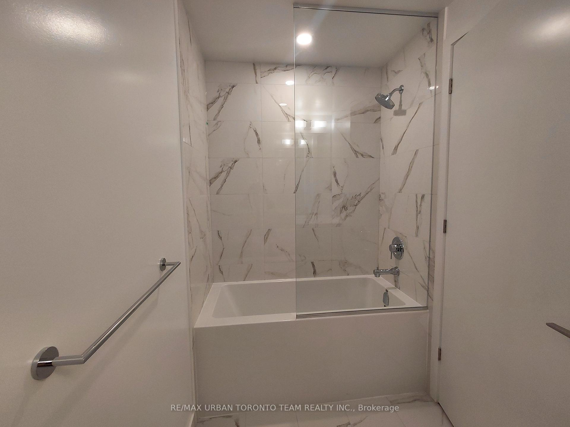 Photo 11 of Unit 1702, 180 Front Street E, Toronto, Moss Park — HOMEH