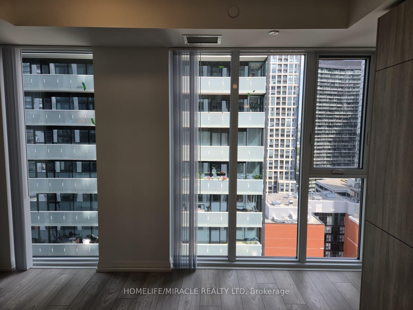 Photo 4 of Unit 2501, 400 King Street, Toronto, Waterfront Communities — HOMEH