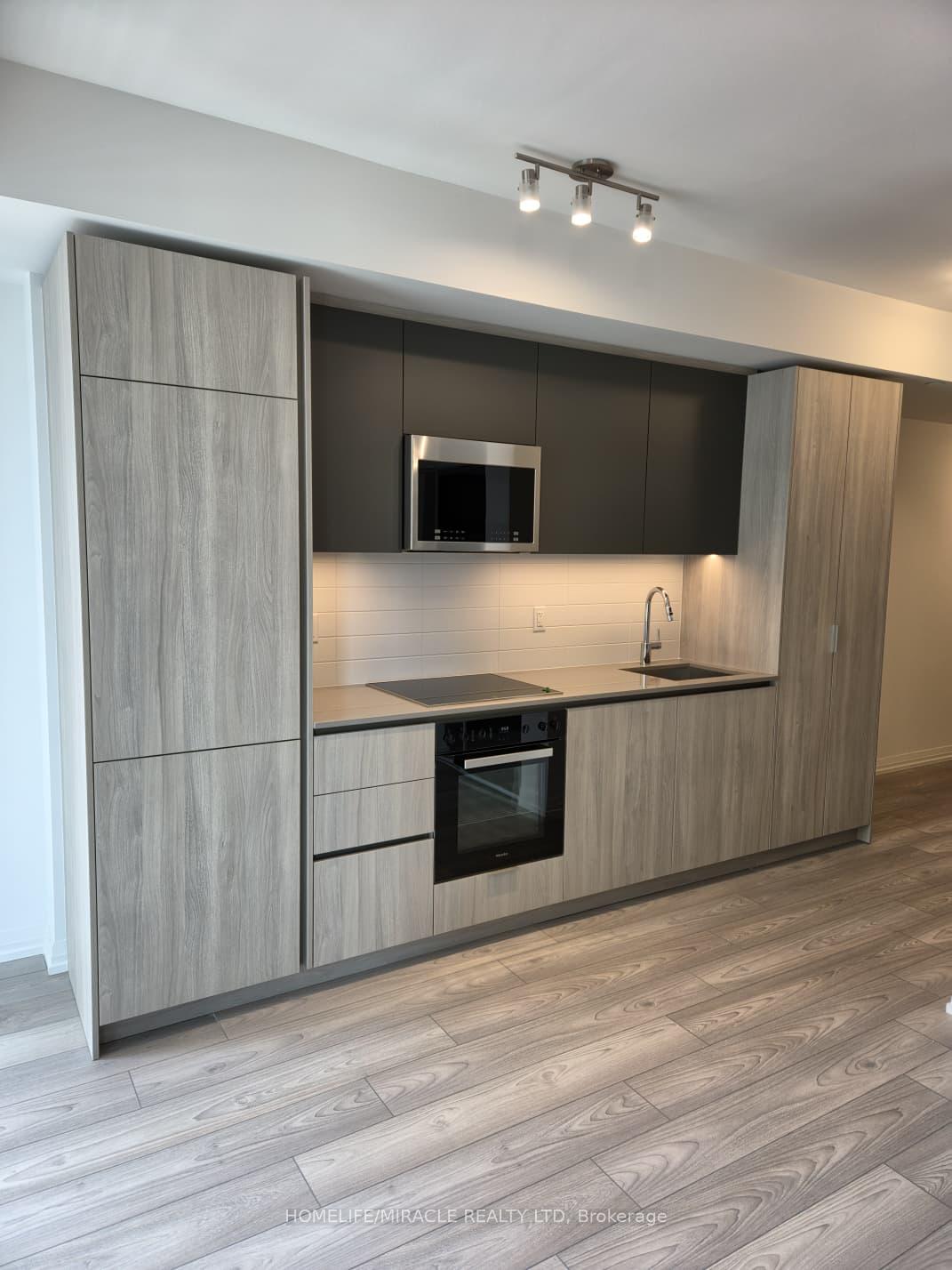Photo 6 of Unit 2501, 400 King Street, Toronto, Waterfront Communities — HOMEH