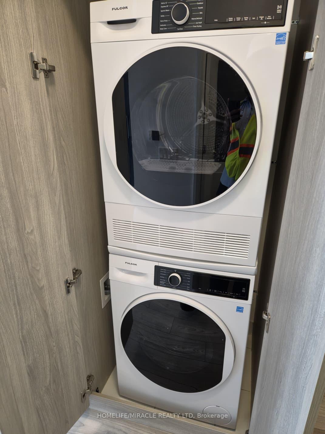 Photo 15 of Unit 2501, 400 King Street, Toronto, Waterfront Communities — HOMEH