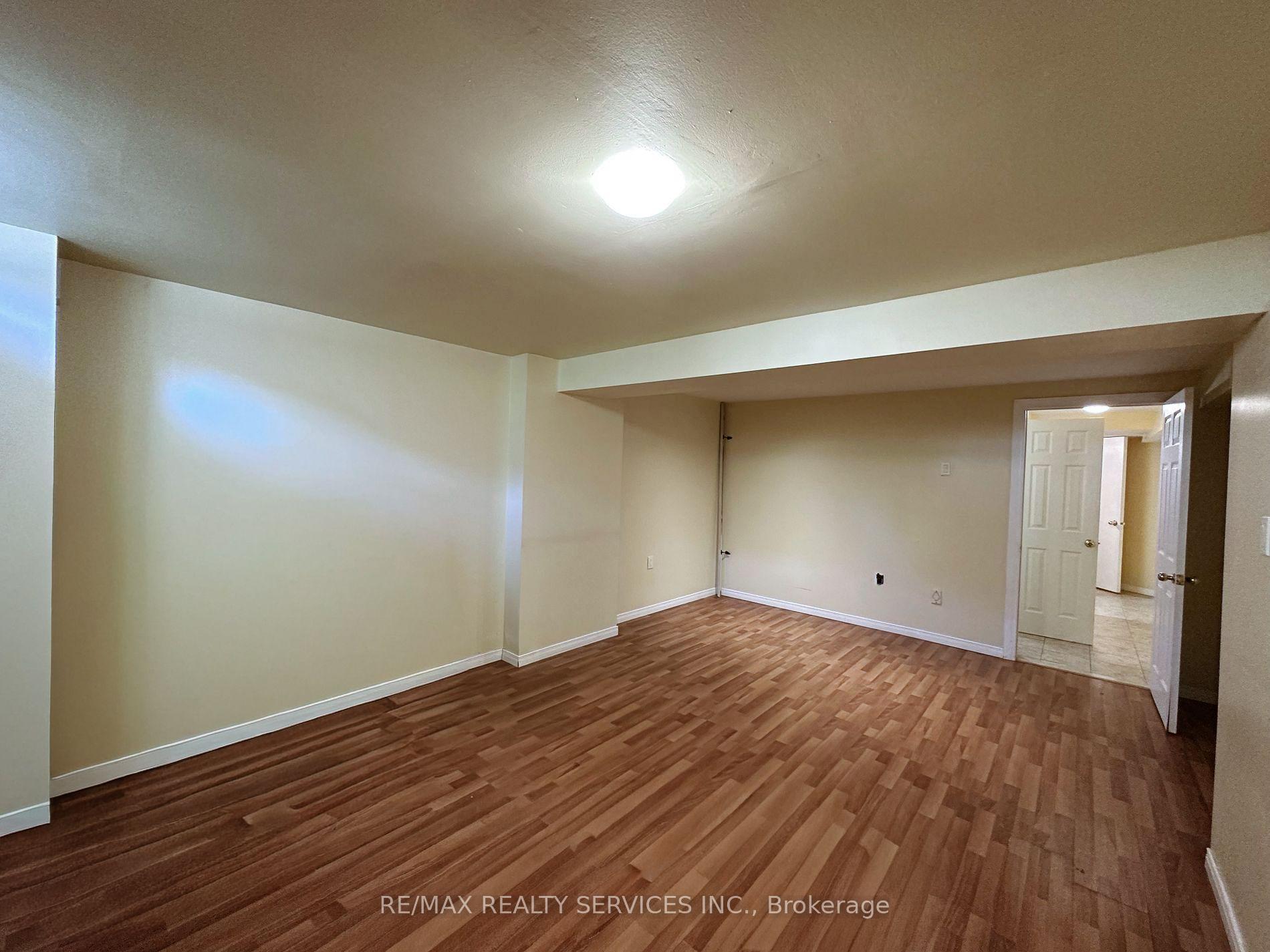 Photo 22 of 41 Sandyshores Drive, Brampton, Sandringham-Wellington — HOMEH