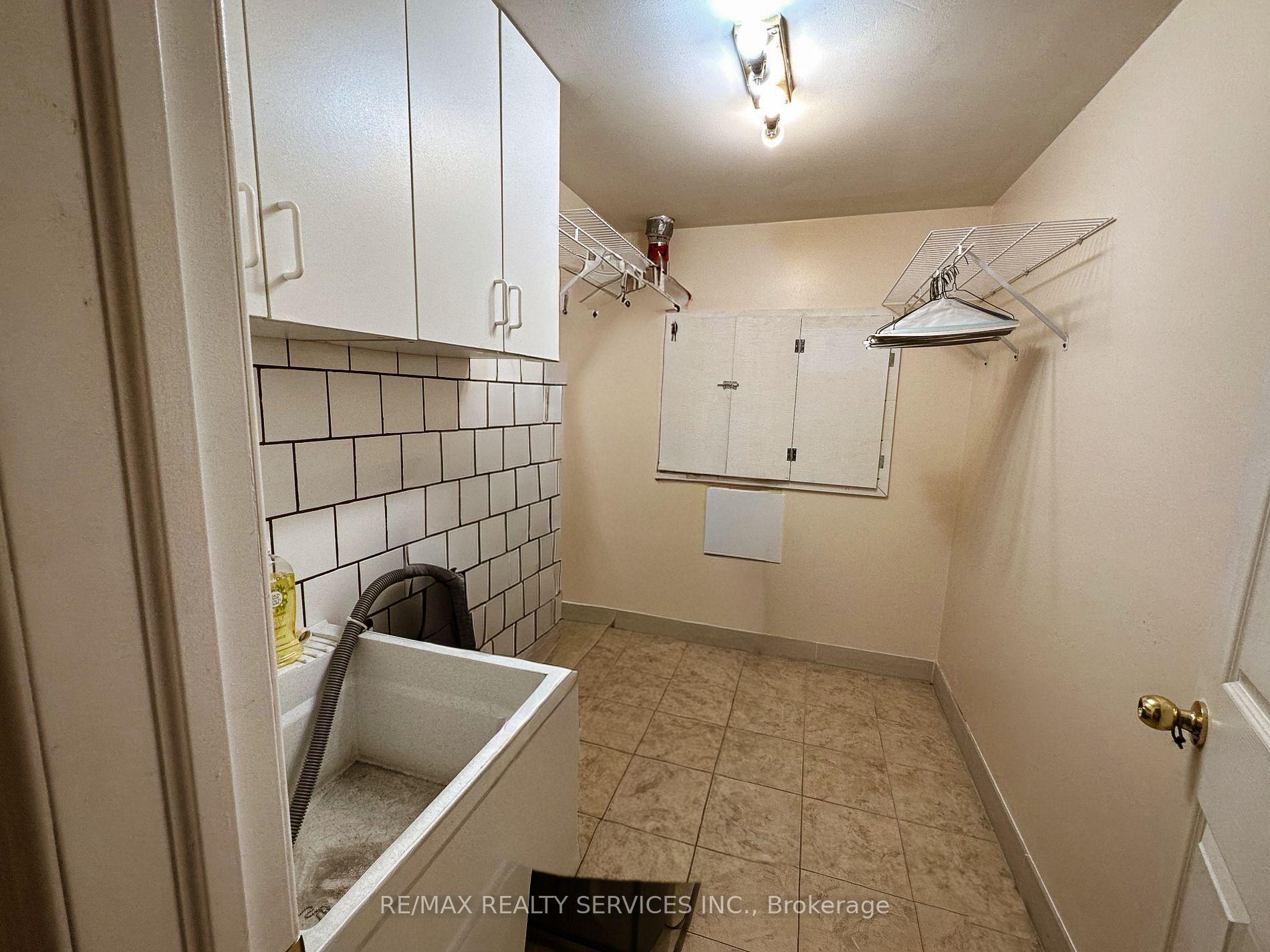 Photo 24 of 41 Sandyshores Drive, Brampton, Sandringham-Wellington — HOMEH