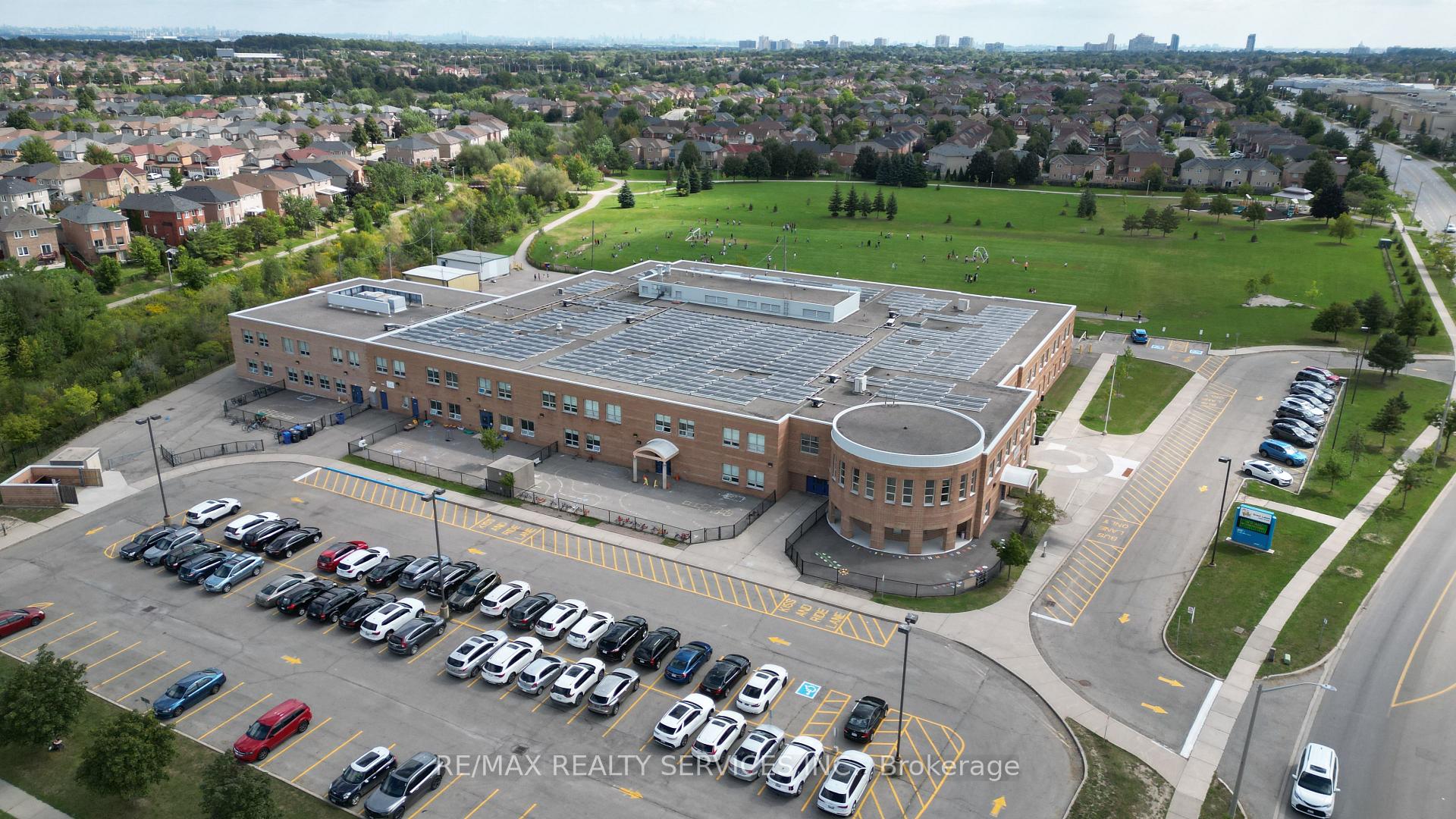 Photo 31 of 41 Sandyshores Drive, Brampton, Sandringham-Wellington — HOMEH