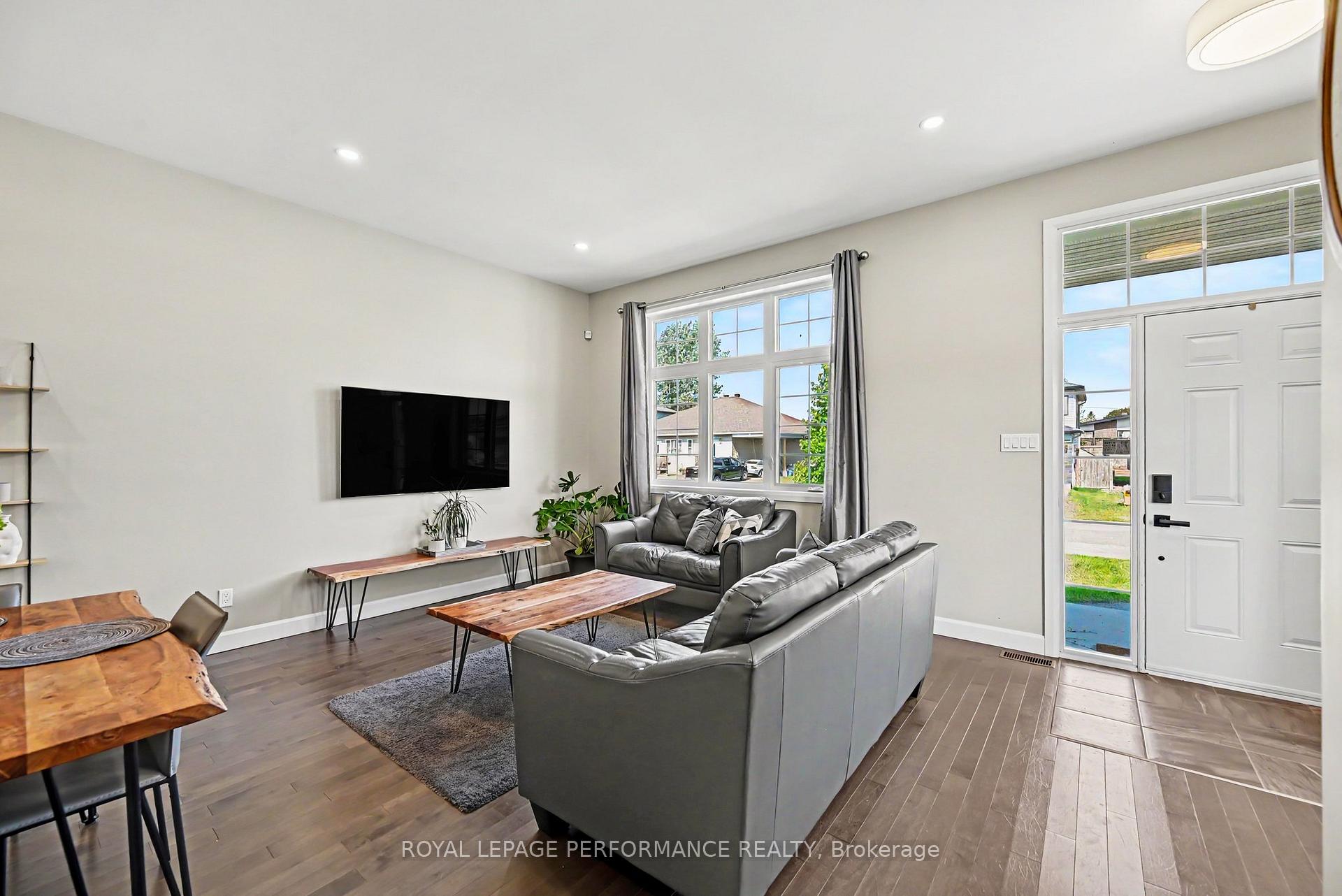 Photo 7 of 262 Lourdes Avenue, Cornwall, Cornwall — HOMEH