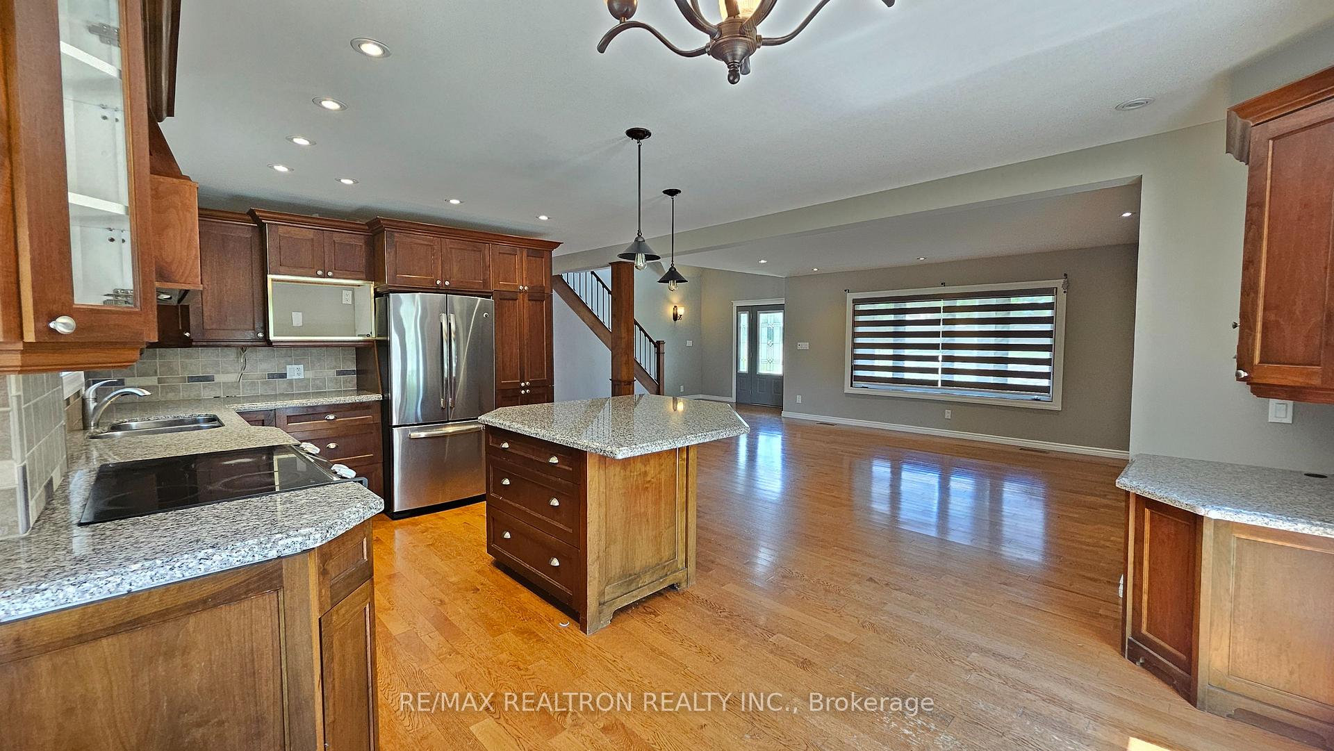 Photo 7 of 7470 Ninth Line, Markham, Box Grove — HOMEH